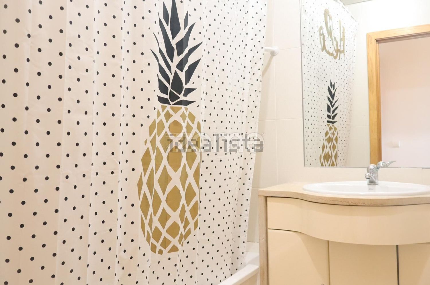 出租公寓 t2在Rua Cidade de Bissau, 19 - 卫生间