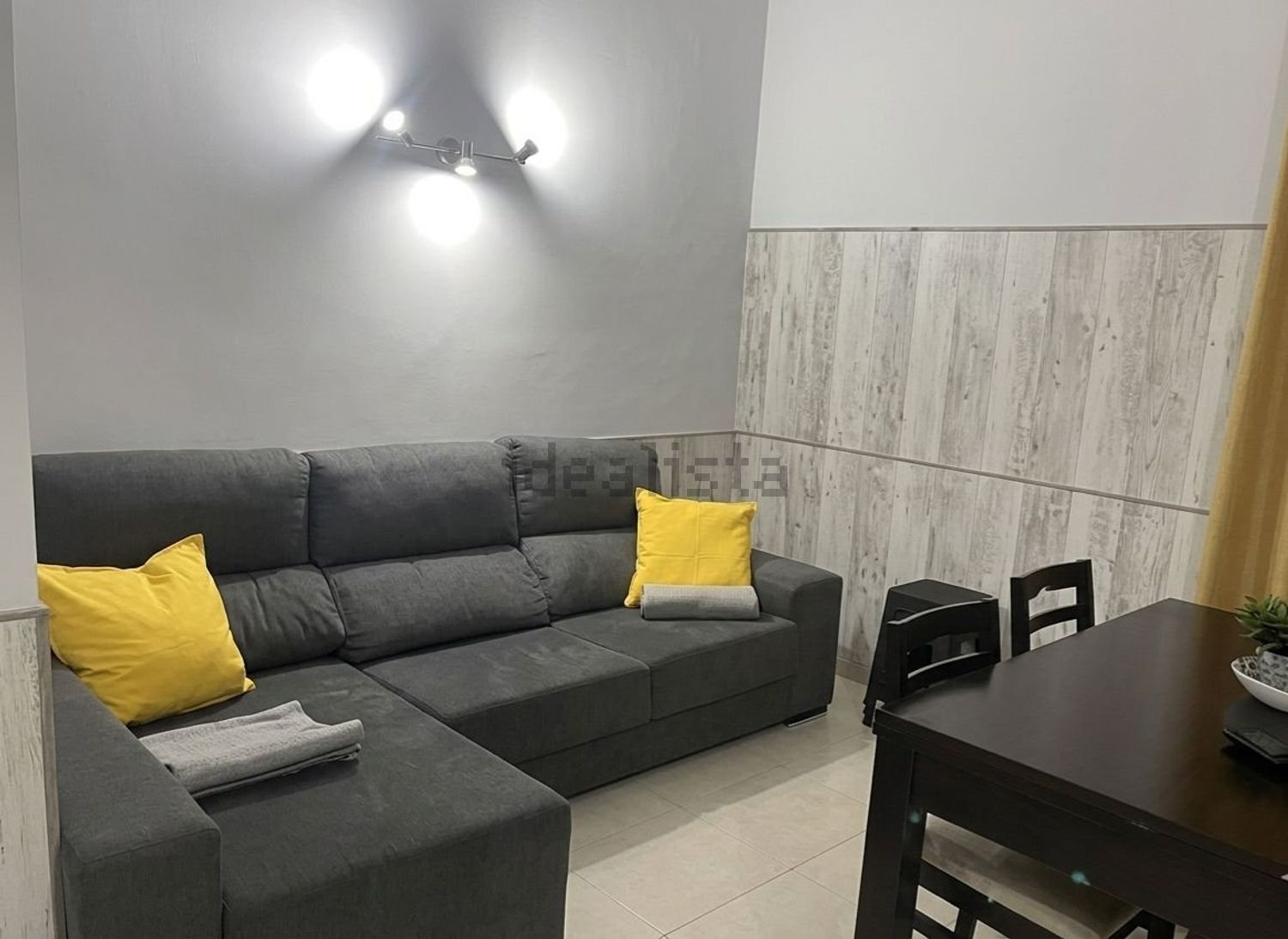 出租公寓 t2在Avenida engenheiro duarte pacheco, 12 - 客厅