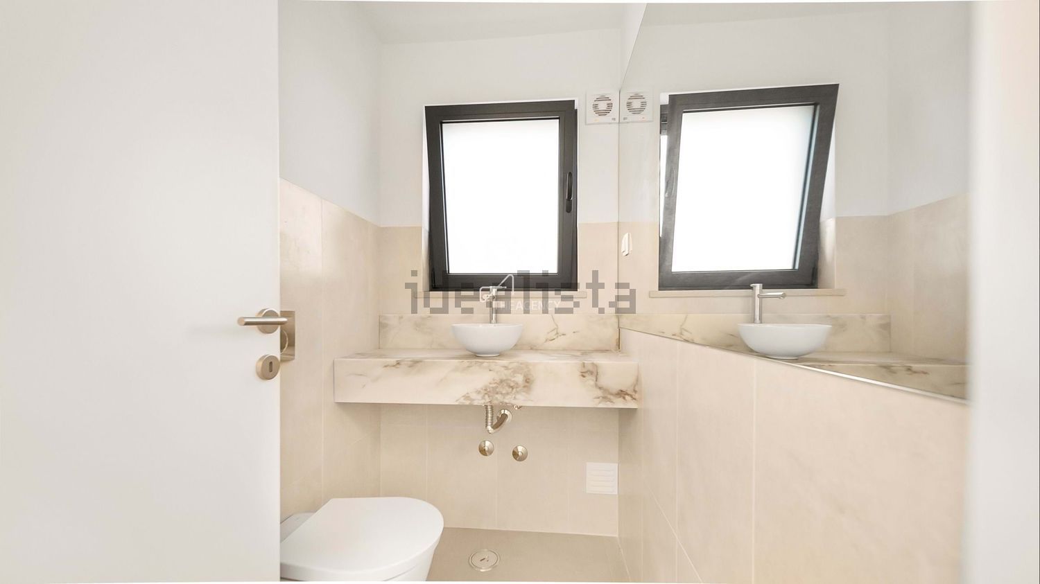 双拼别墅出售在Rua 1º de Maio - 卫生间