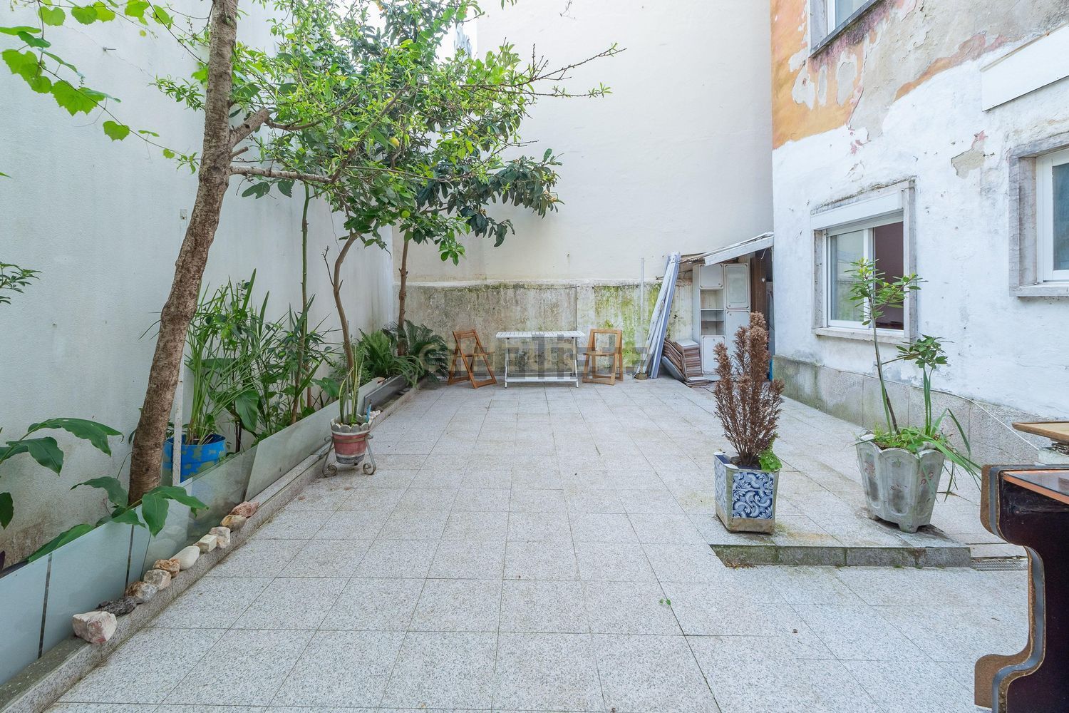 公寓 t2出售在Rua Luís de Camões, 14 - 花园