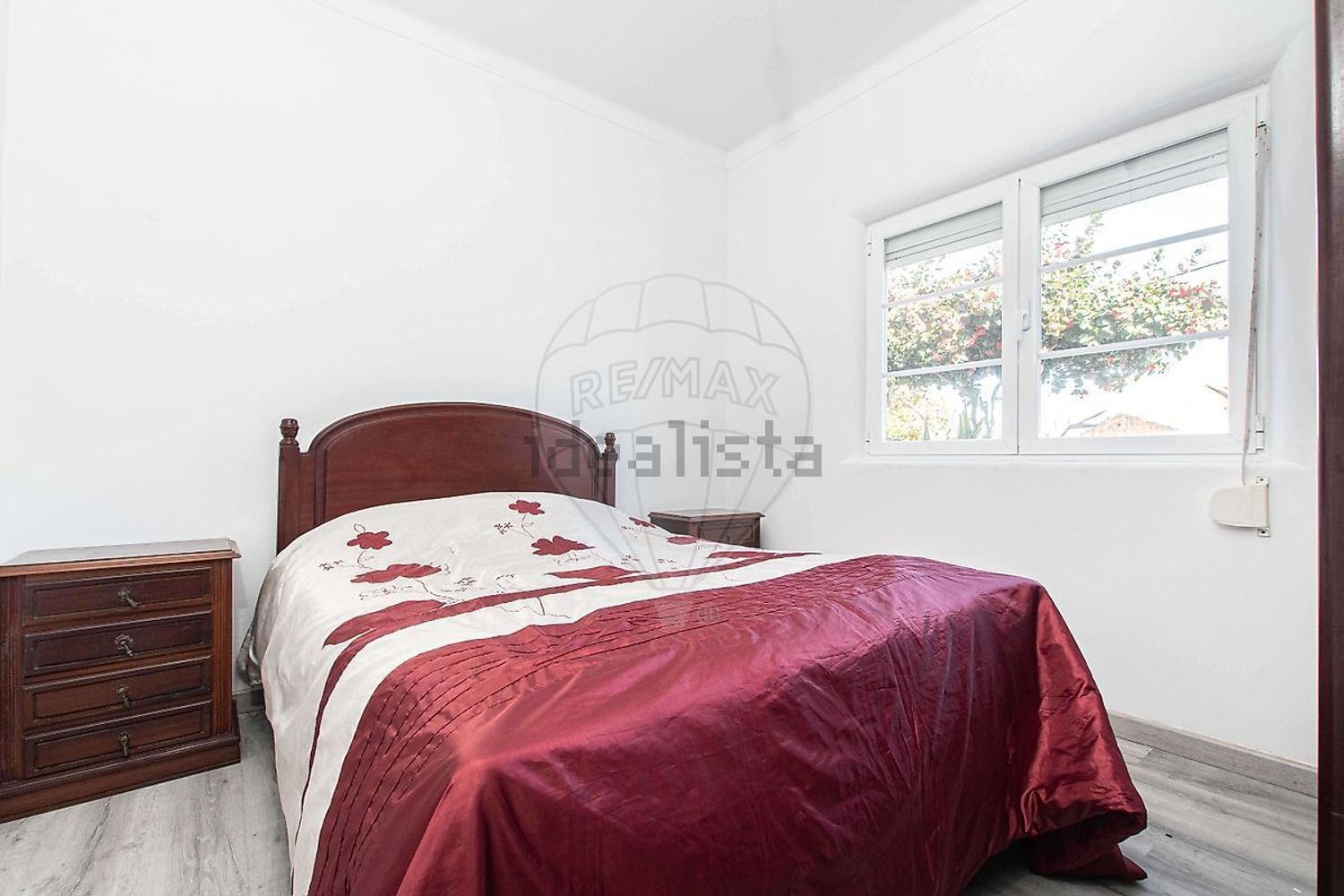 小楼房或独栋别墅出售N115-1 - 卧室