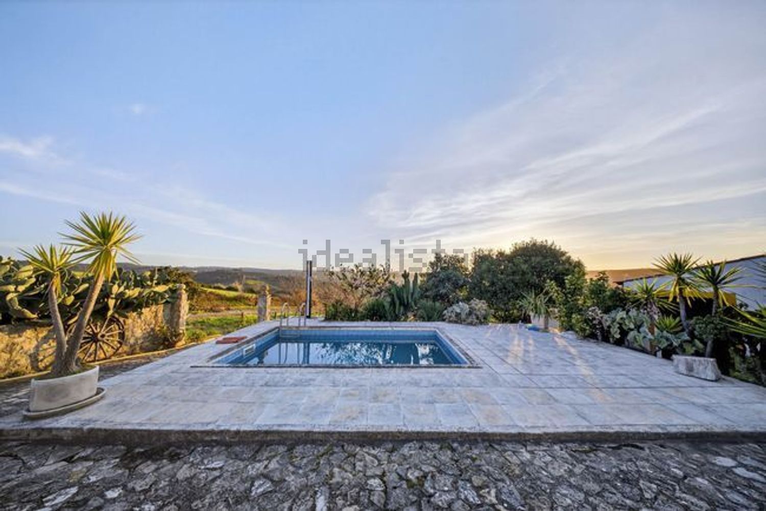 小楼房或独栋别墅出售Sobreiros s/n - 游泳池