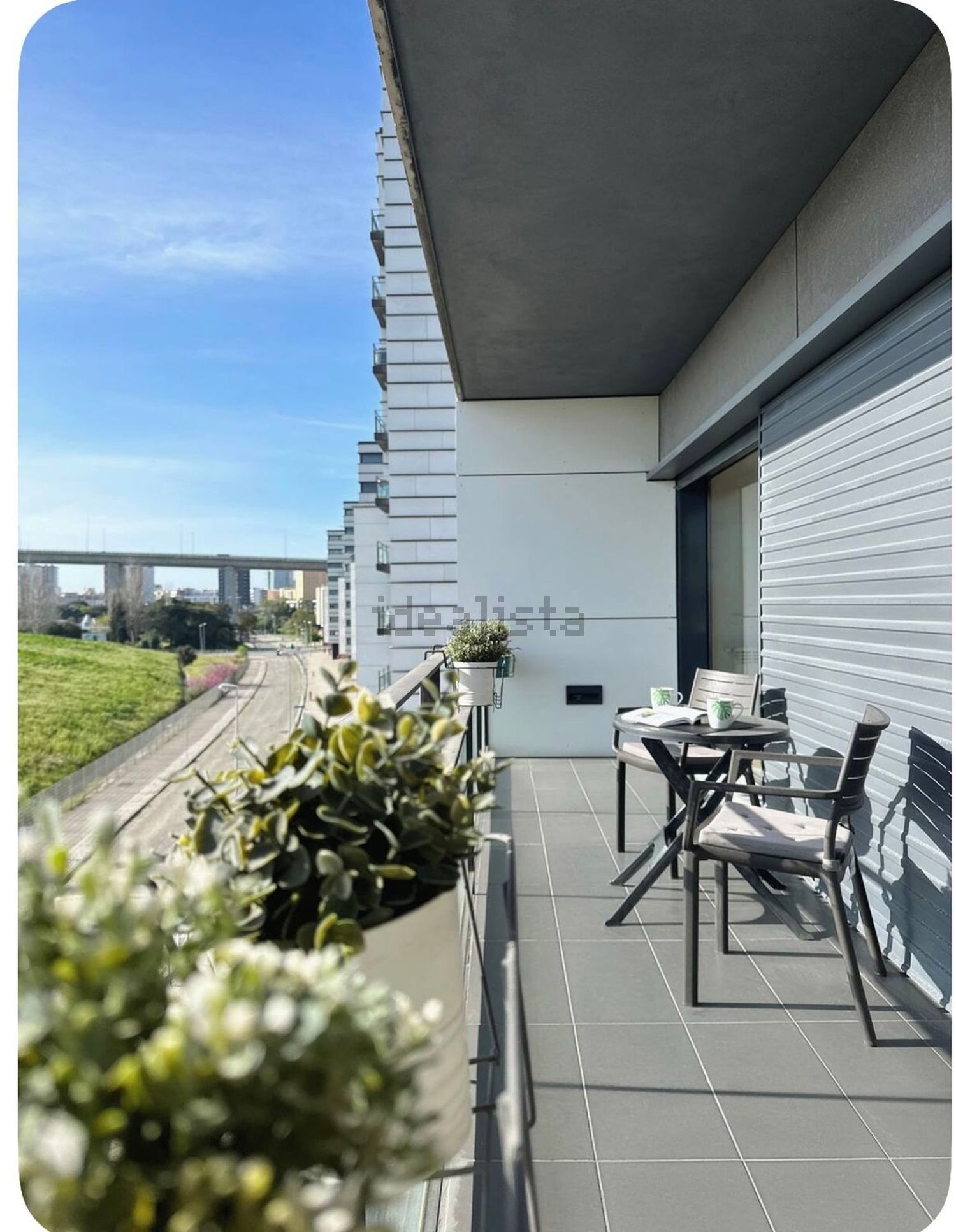 出租小楼房或独栋别墅在Rua do Volga, 1 - 阳台