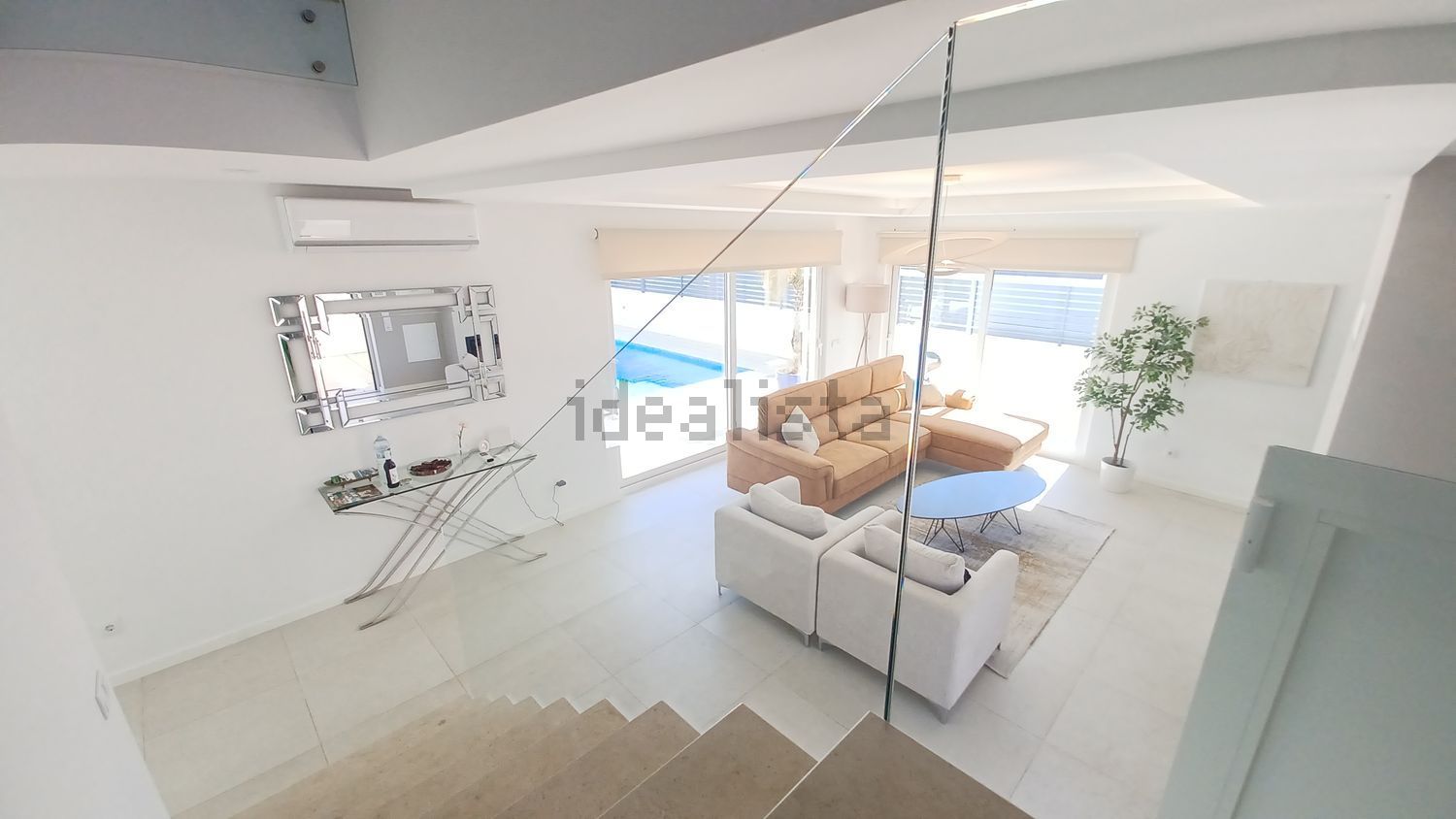 小楼房或独栋别墅出售在Porto Covo - 客厅