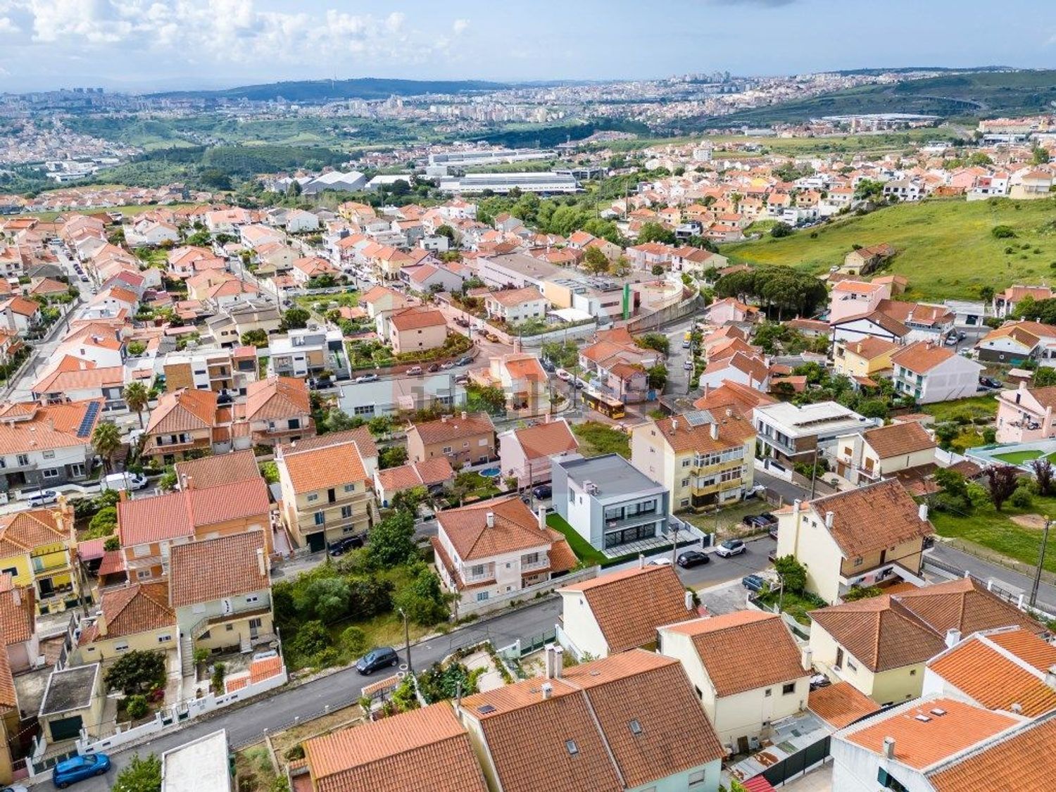 小楼房或独栋别墅出售在Pontinha e Famões - 照片