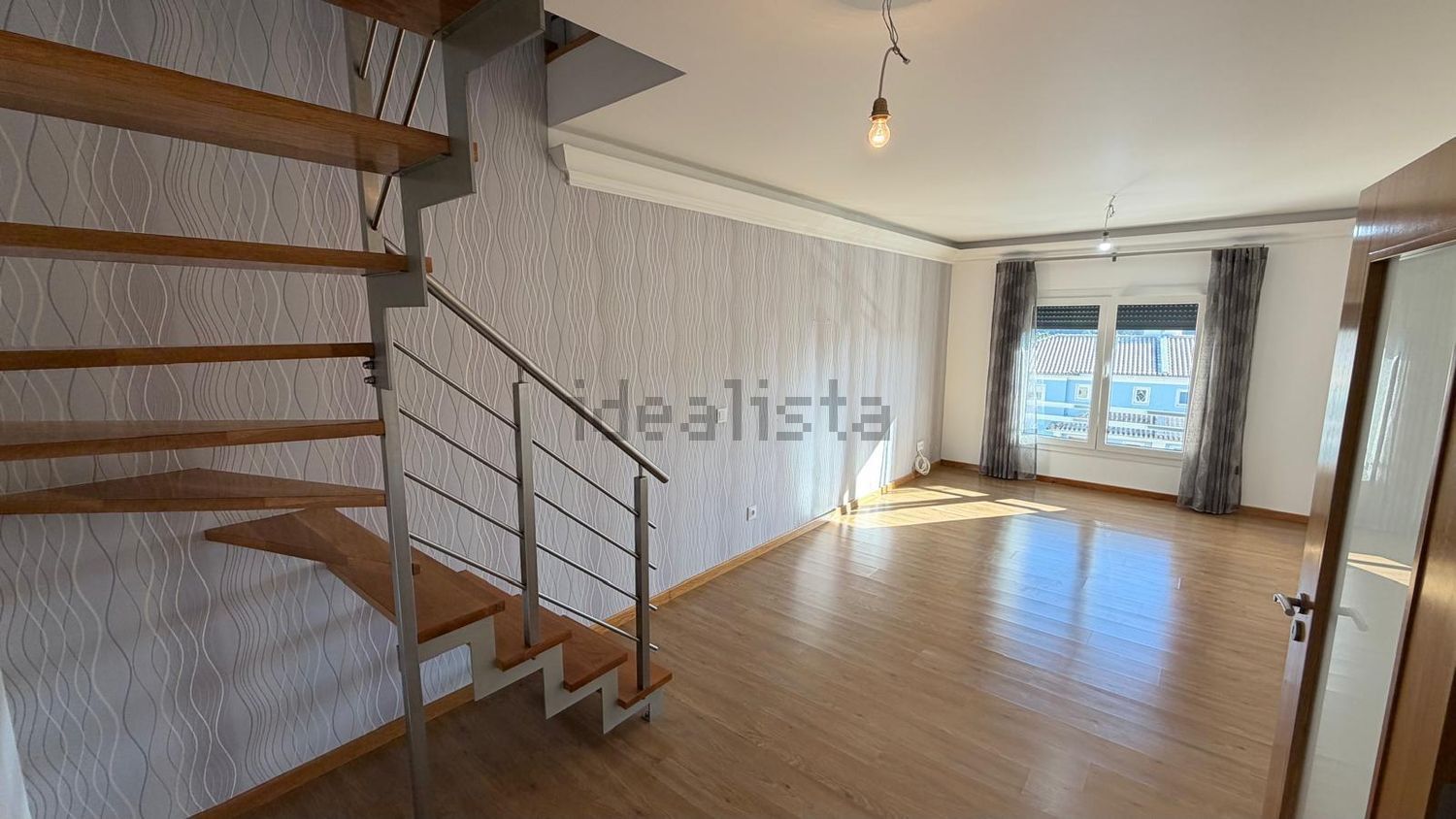 出租复式公寓在Rua Pompilio Silvestre, 15 - 详情