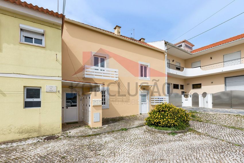 出租复式公寓在Bairro dos Mojões