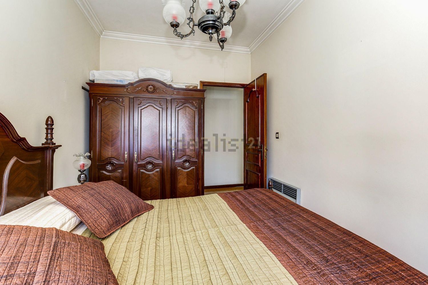 公寓 t1出售在Rua Montepio Geral s/n - 卧室