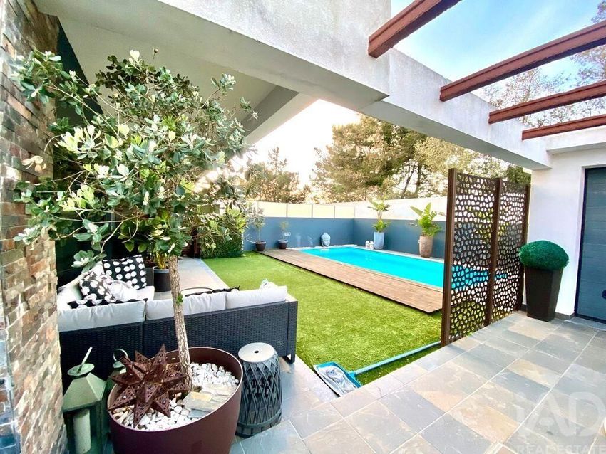 双拼别墅出售在Quintinhas