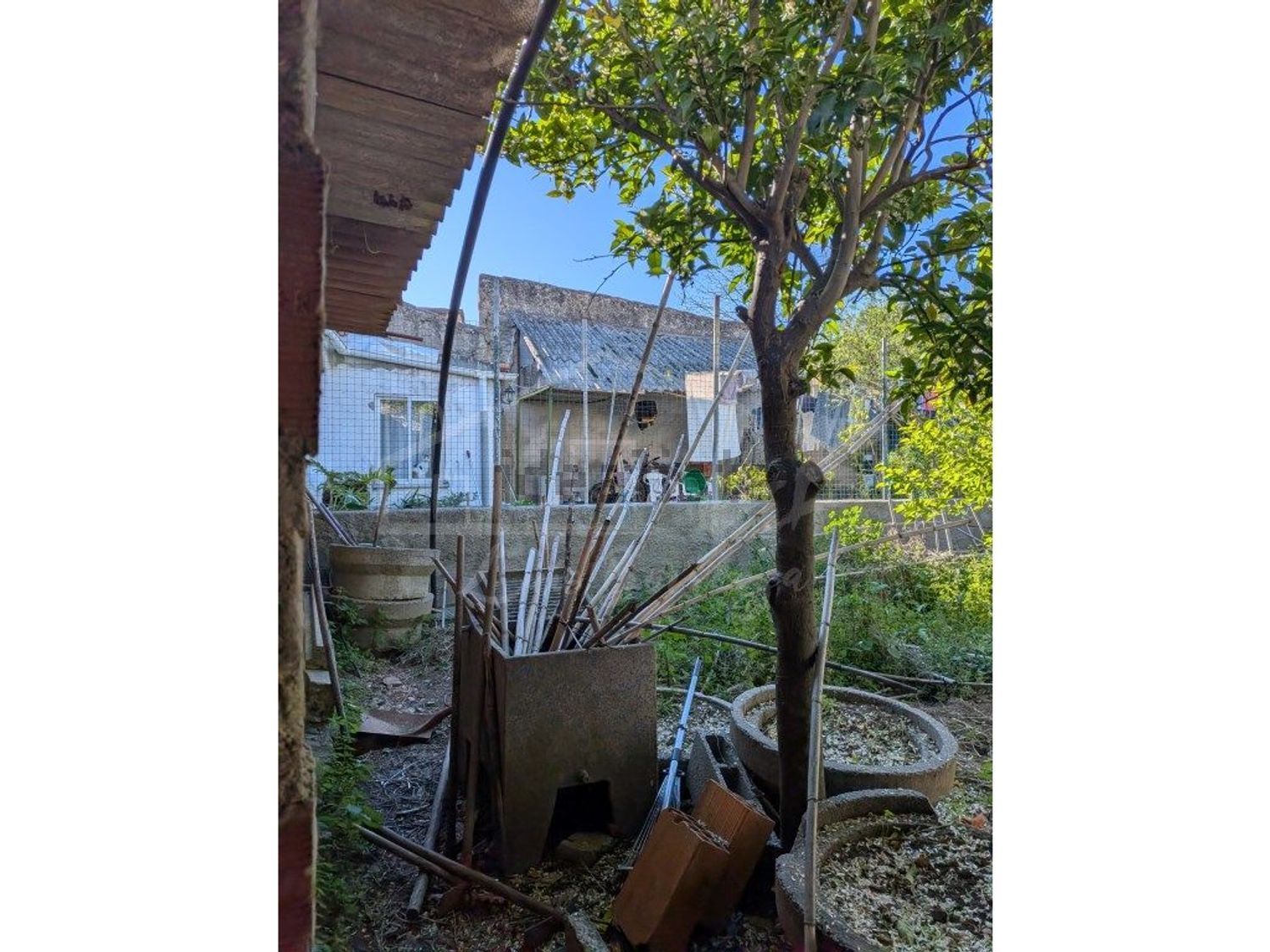 小楼房或独栋别墅出售在Rua do Sobrado Velho, 1 - 储藏室