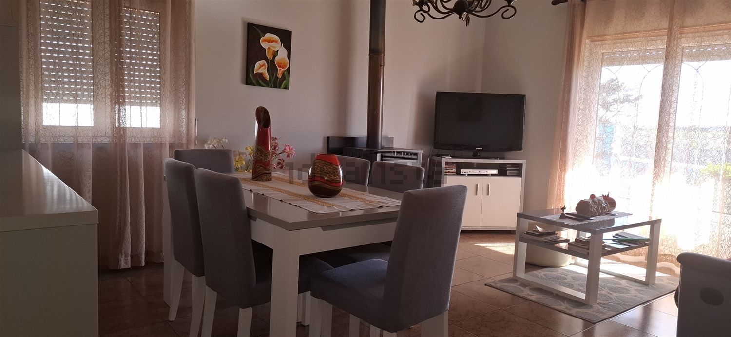 小楼房或独栋别墅出售在Santa Bárbara - 客厅