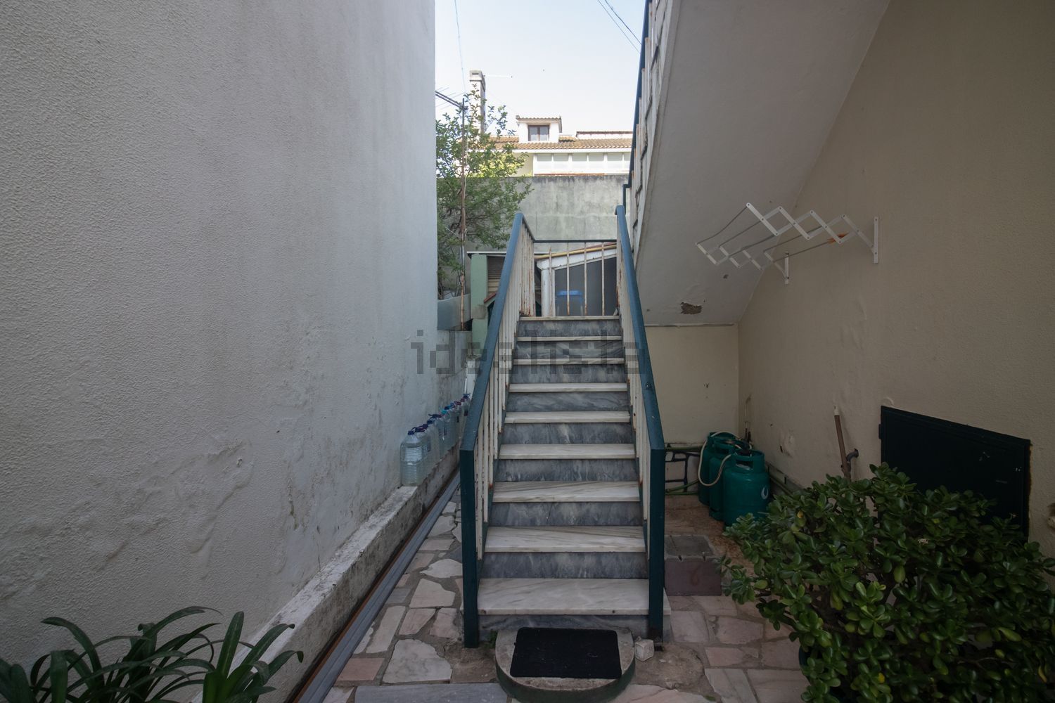 公寓 t3出售在Rua Eça de Queiroz, 7 - 楼梯