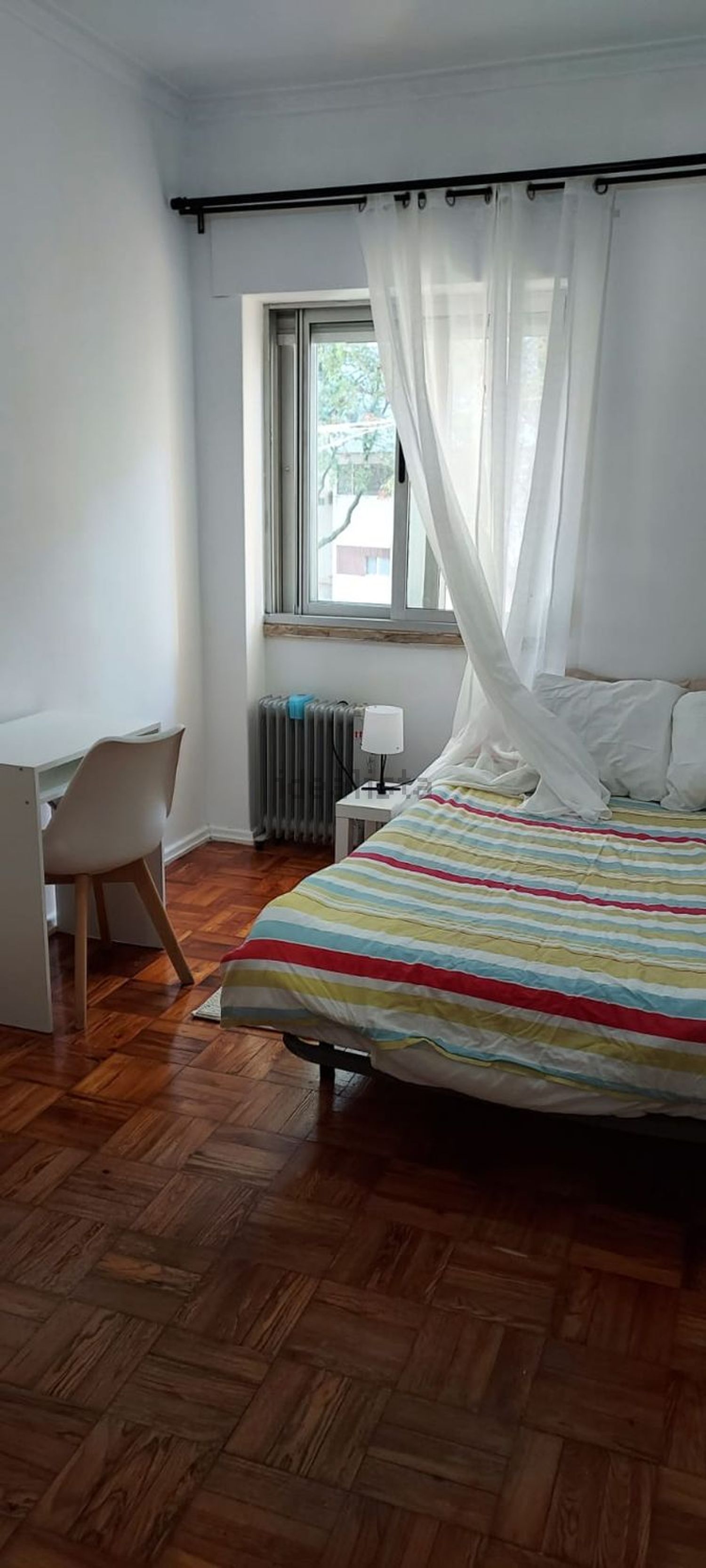 出租房间在Rua Professor José Pinto Correia, 47 - 卧室