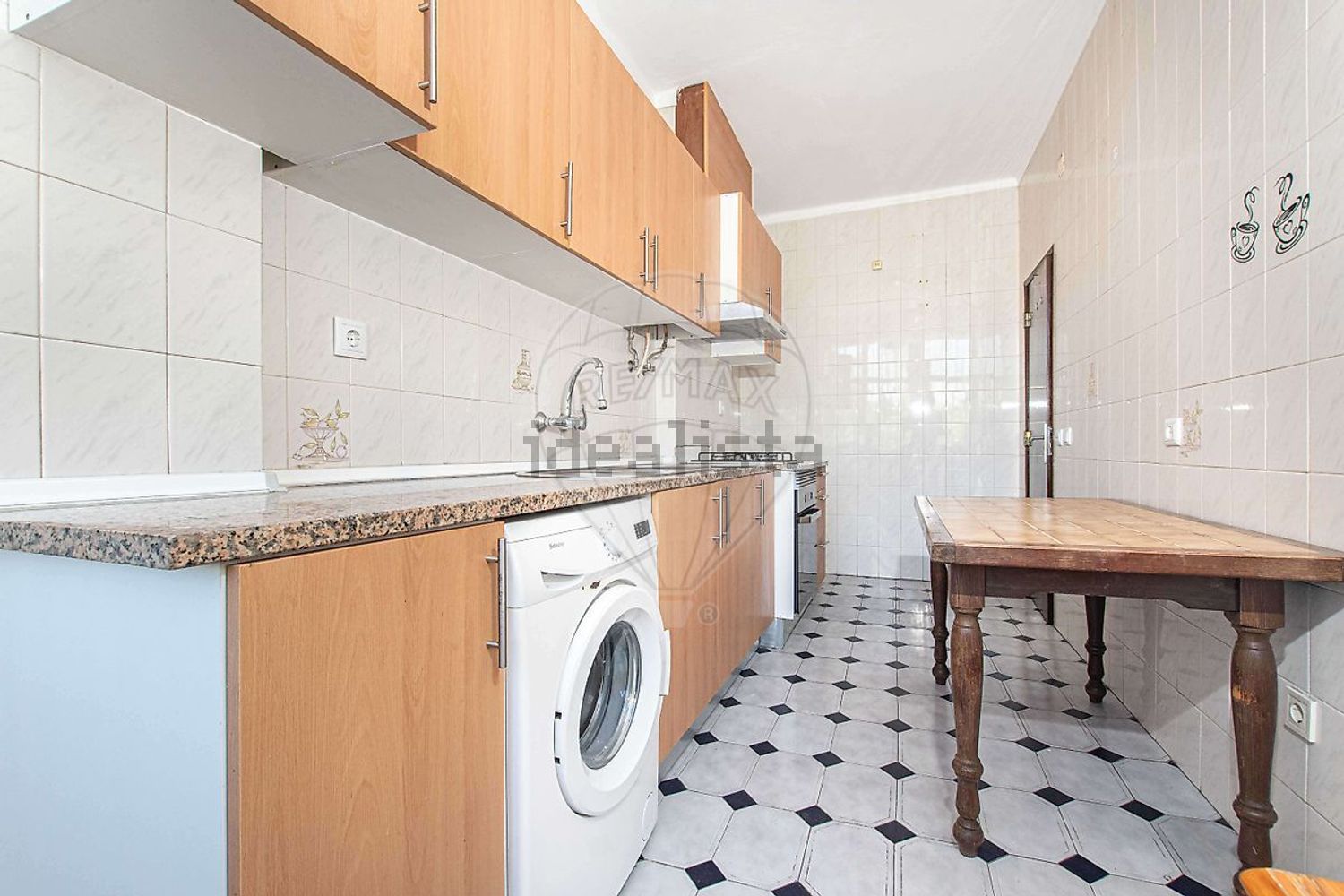 出租公寓 t2在Rua Almeida Garrett - 厨房