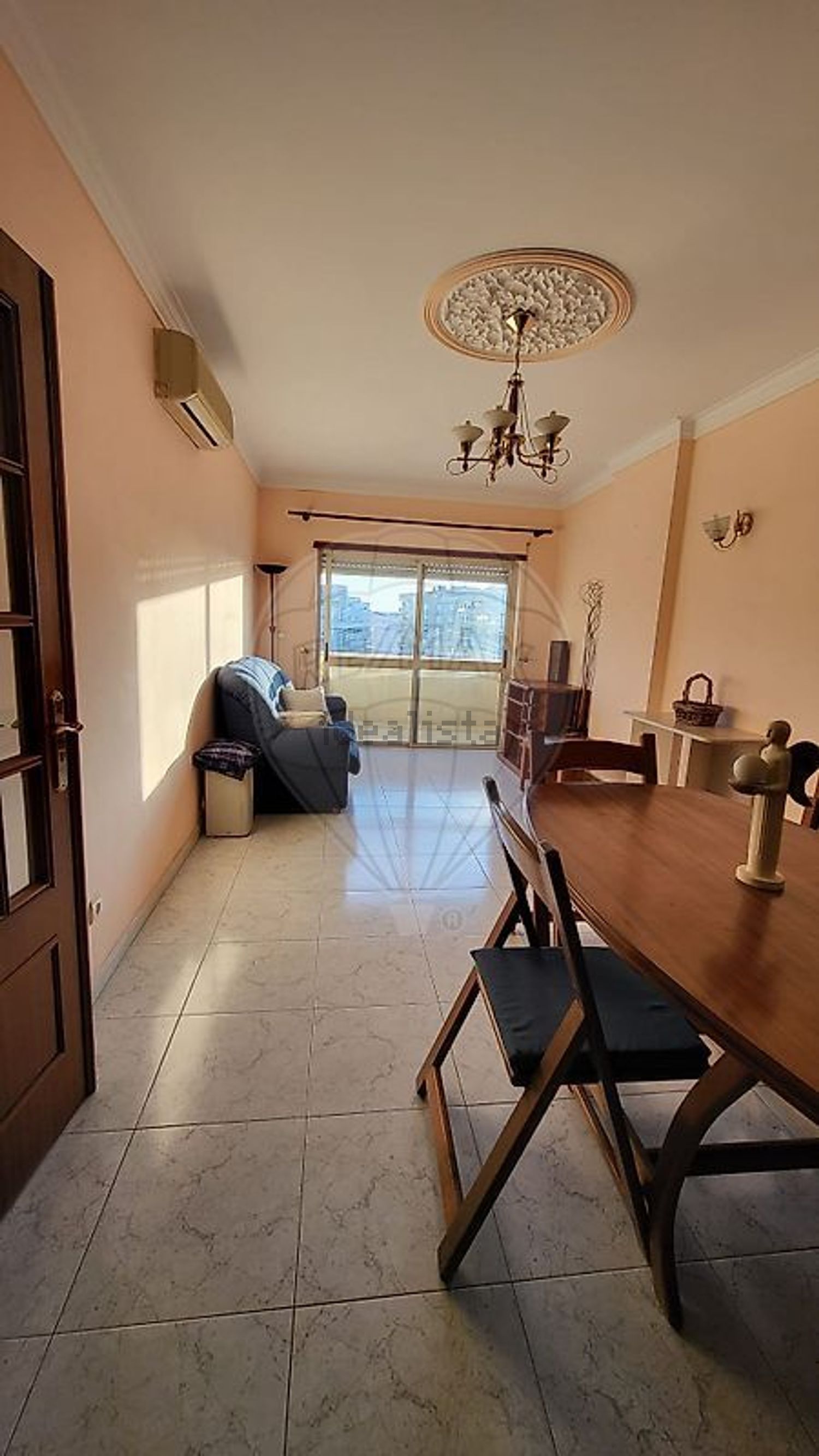 公寓 t2出售在Praceta João Rodrigues Cabrilho - 客厅