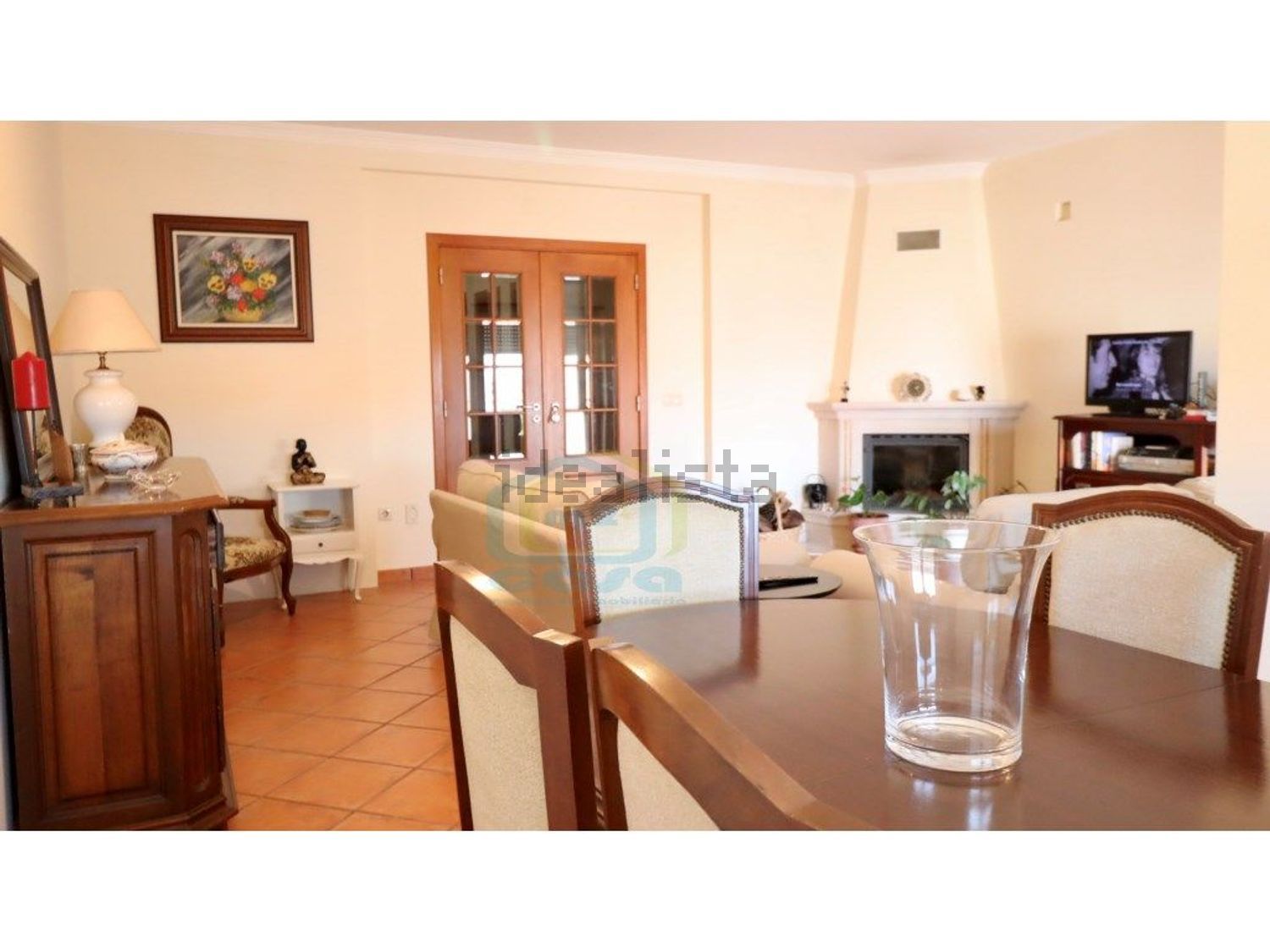 小楼房或独栋别墅出售在Rua Dona Aurélia, 13 - 客厅