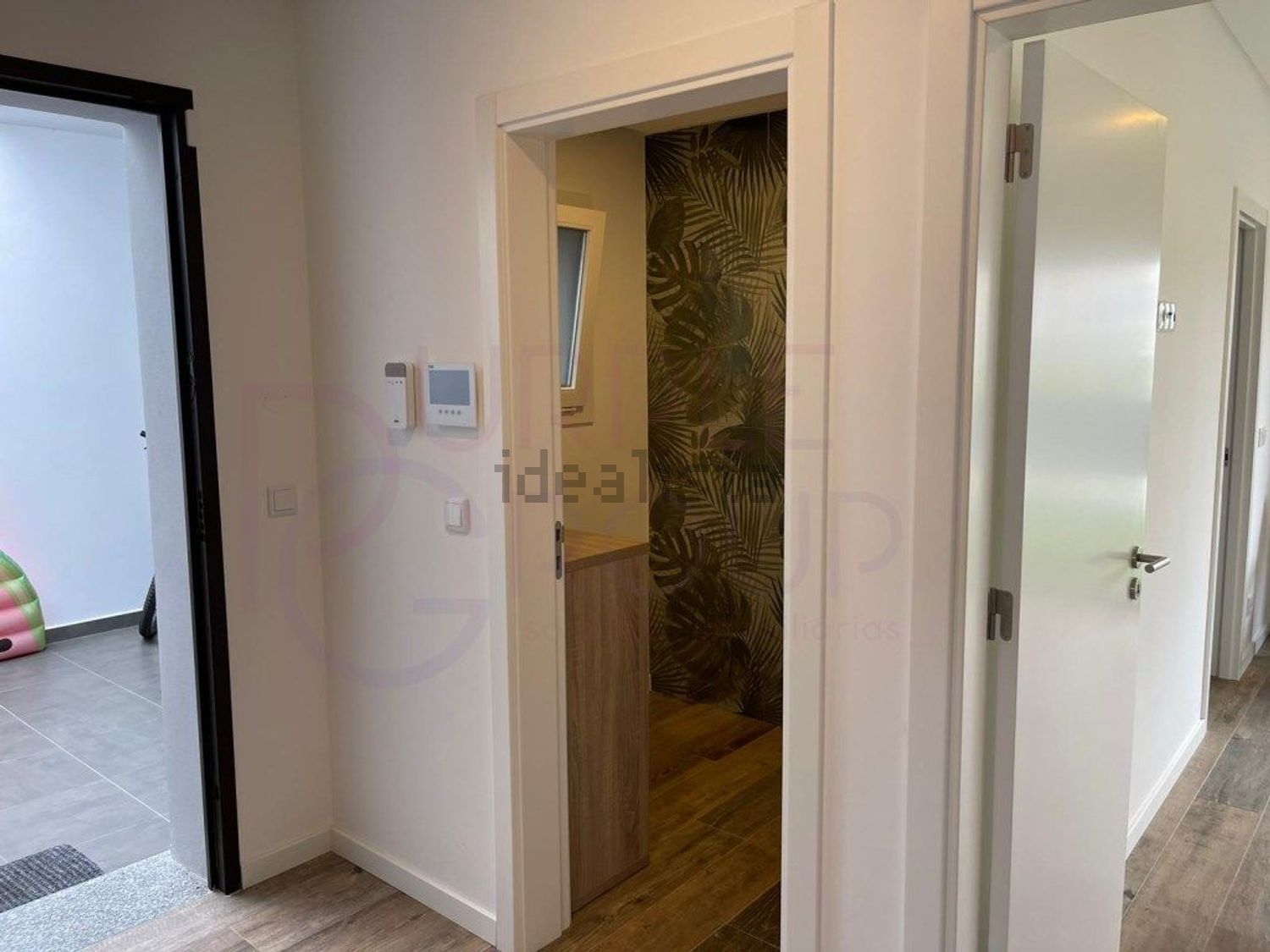 双拼别墅出售在Pinhal do General - 过道