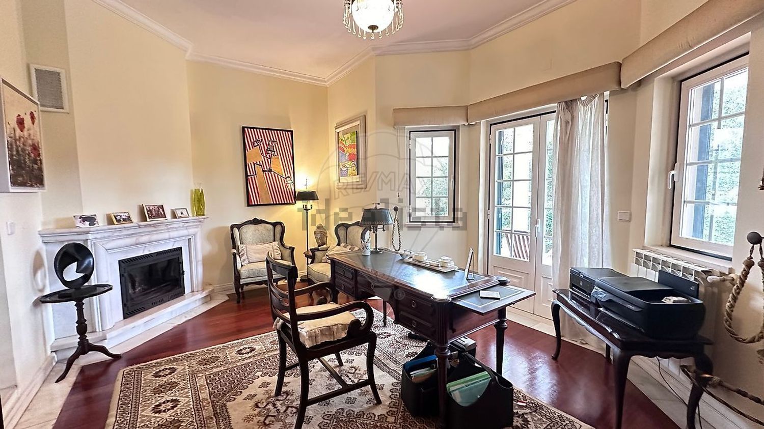 小楼房或独栋别墅出售在Rua da Mofina - 客厅