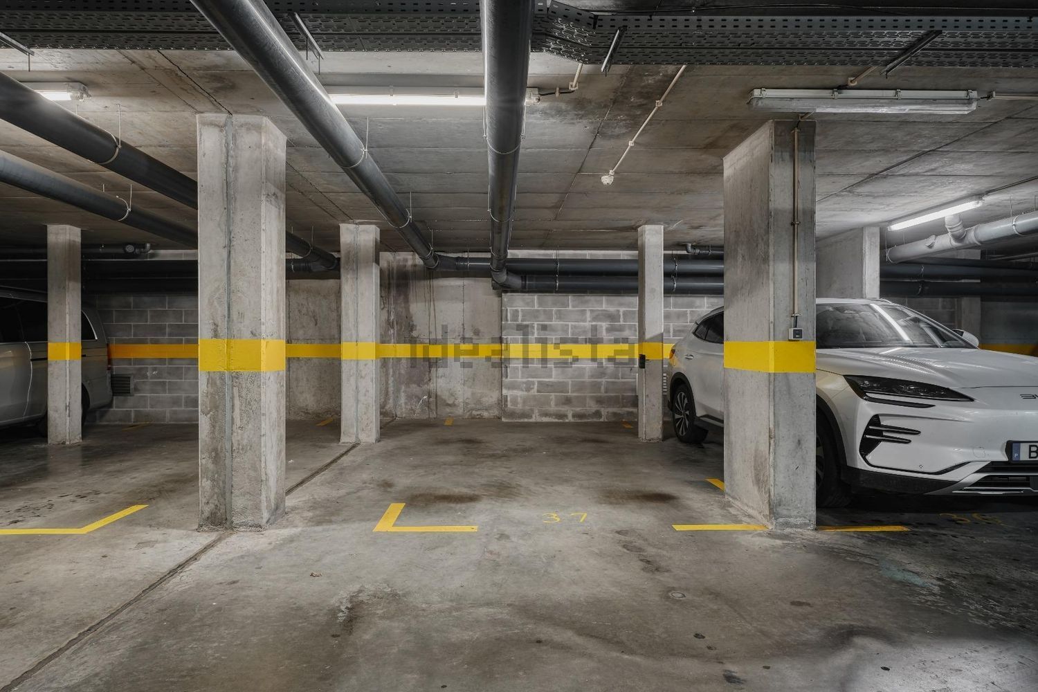 公寓 t3出售在Rua Fernando Gusmão - 停车位