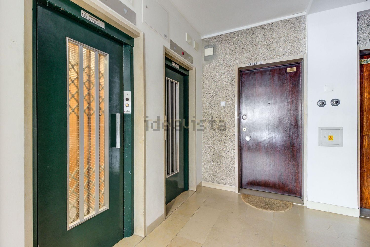 出租公寓 t2在Avenida Conselheiro Barjona de Freitas, 7 - 过道