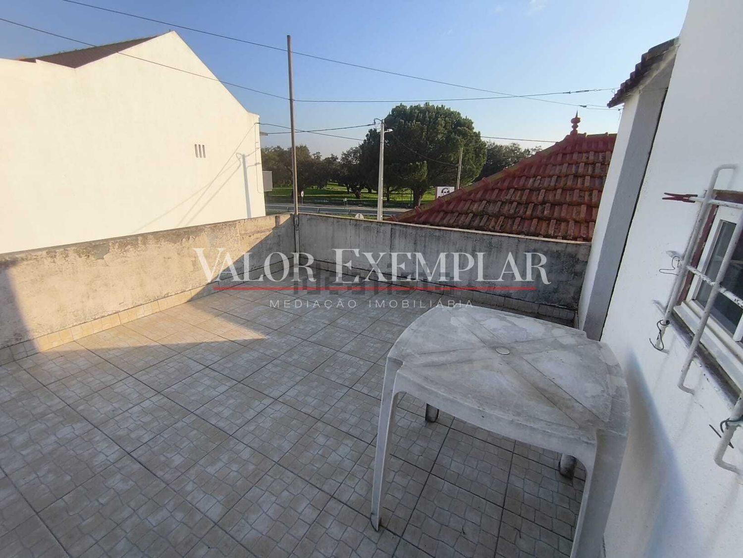 小楼房或别墅出售在Poceirão e Marateca - 阳台