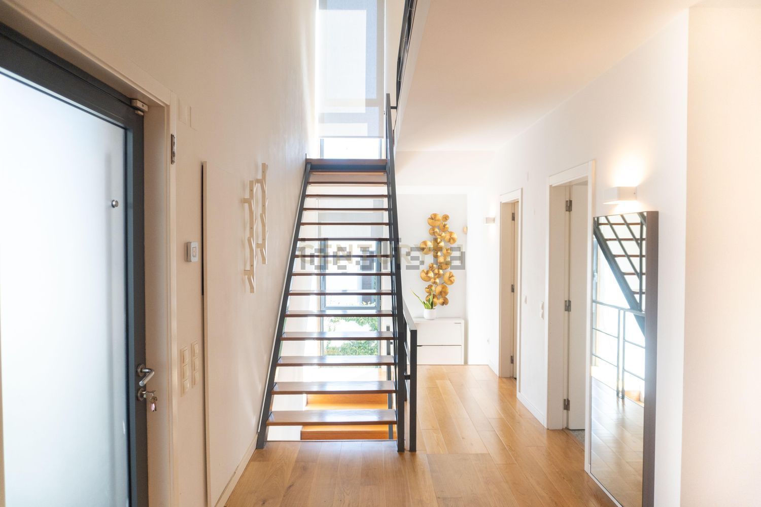 小楼房或独栋别墅出售在Rua dos Lilazes, 8 - 详情