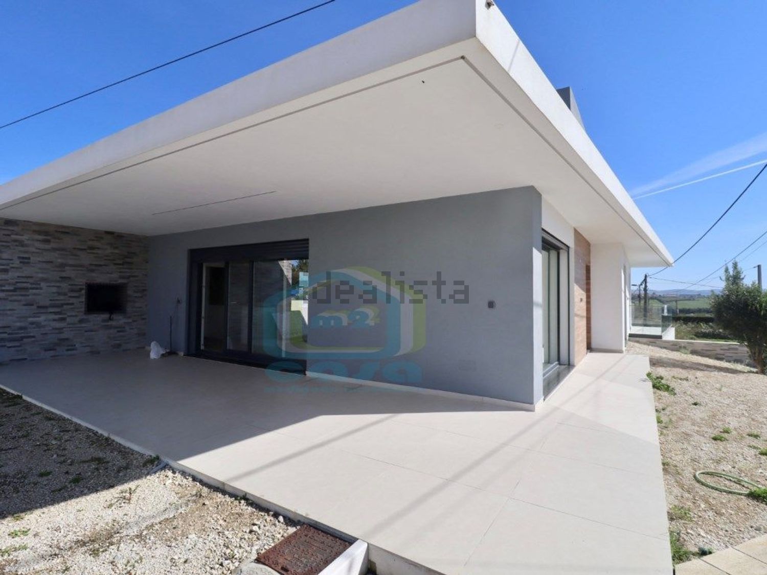 小楼房或独栋别墅出售在Rua das Flores - 阳台