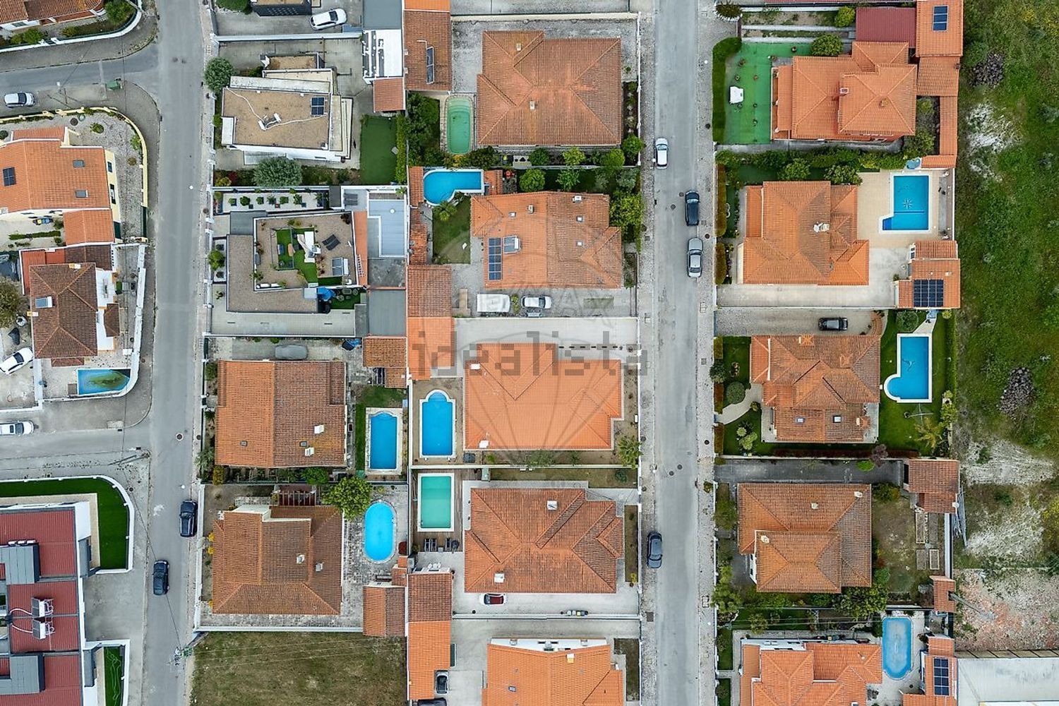 小楼房或独栋别墅出售在Rua Jorge Peixinho - 照片