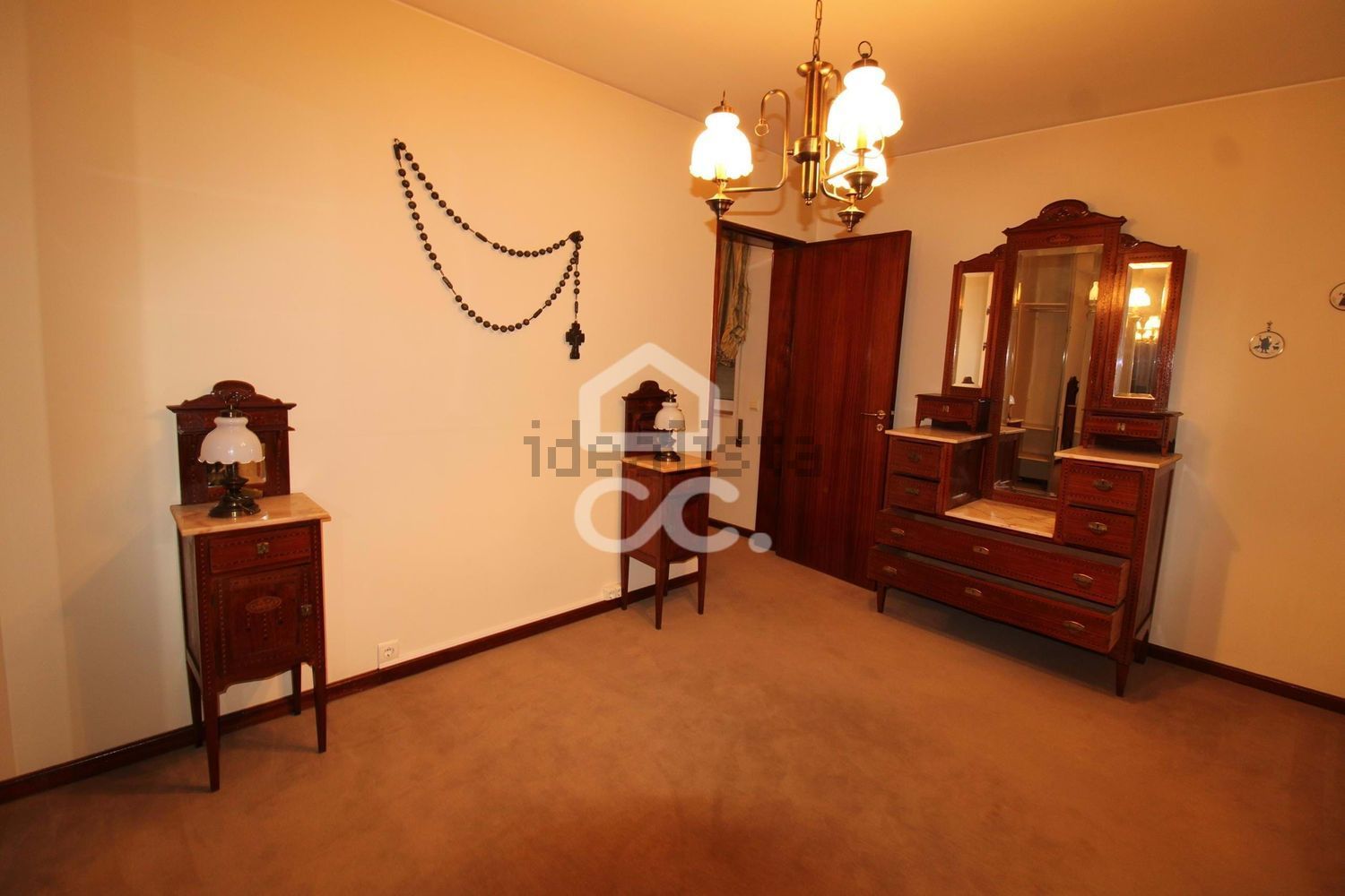 小楼房或独栋别墅出售在Santo Antão e São Julião do Tojal - 卧室