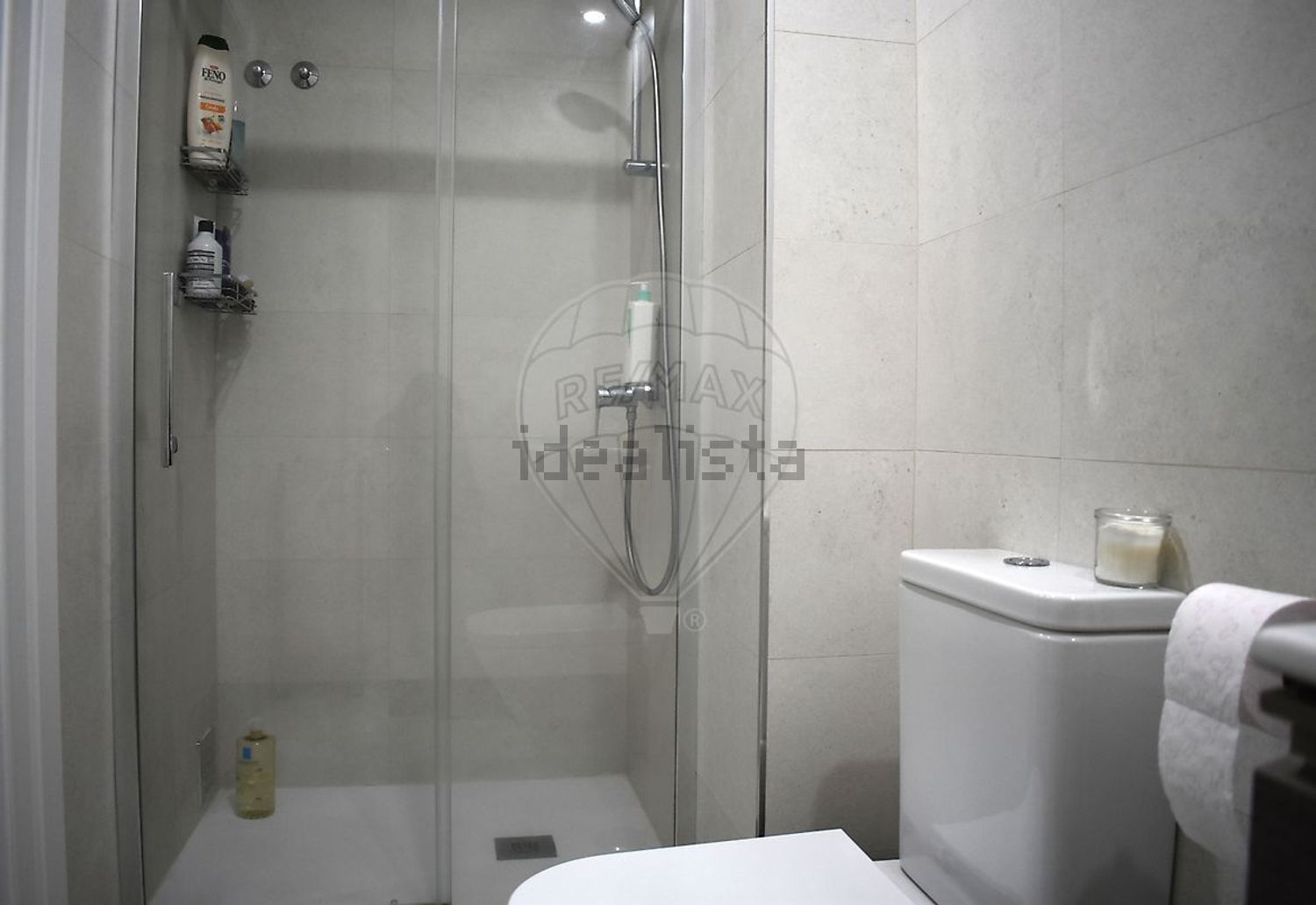 公寓 t2出售在Rua Gago Coutinho e Sacadura Cabral - 卫生间