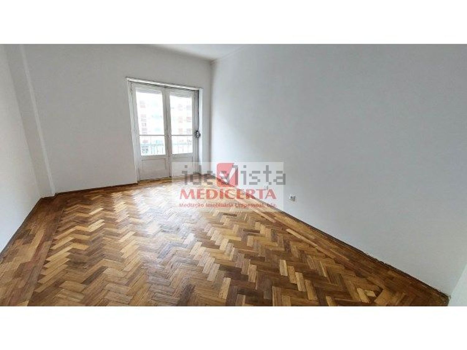 公寓 t3出售在Rua Professor Doutor Virgílio Machado - 卧室