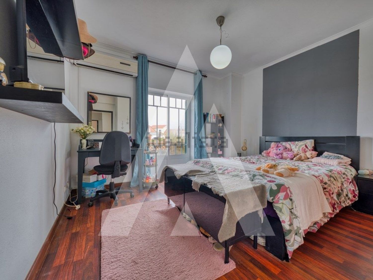 小楼房或独栋别墅出售在Lamas e Cercal - 卧室