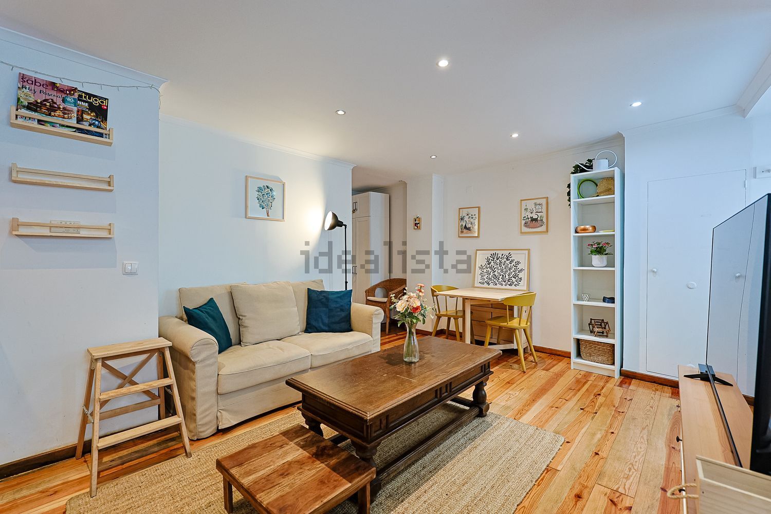 出租公寓 t2在Rua dos Remédios - 客厅