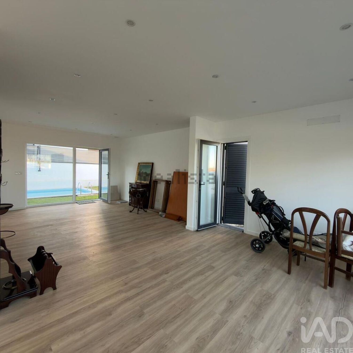 出租小楼房或独栋别墅在Albarraque - 客厅