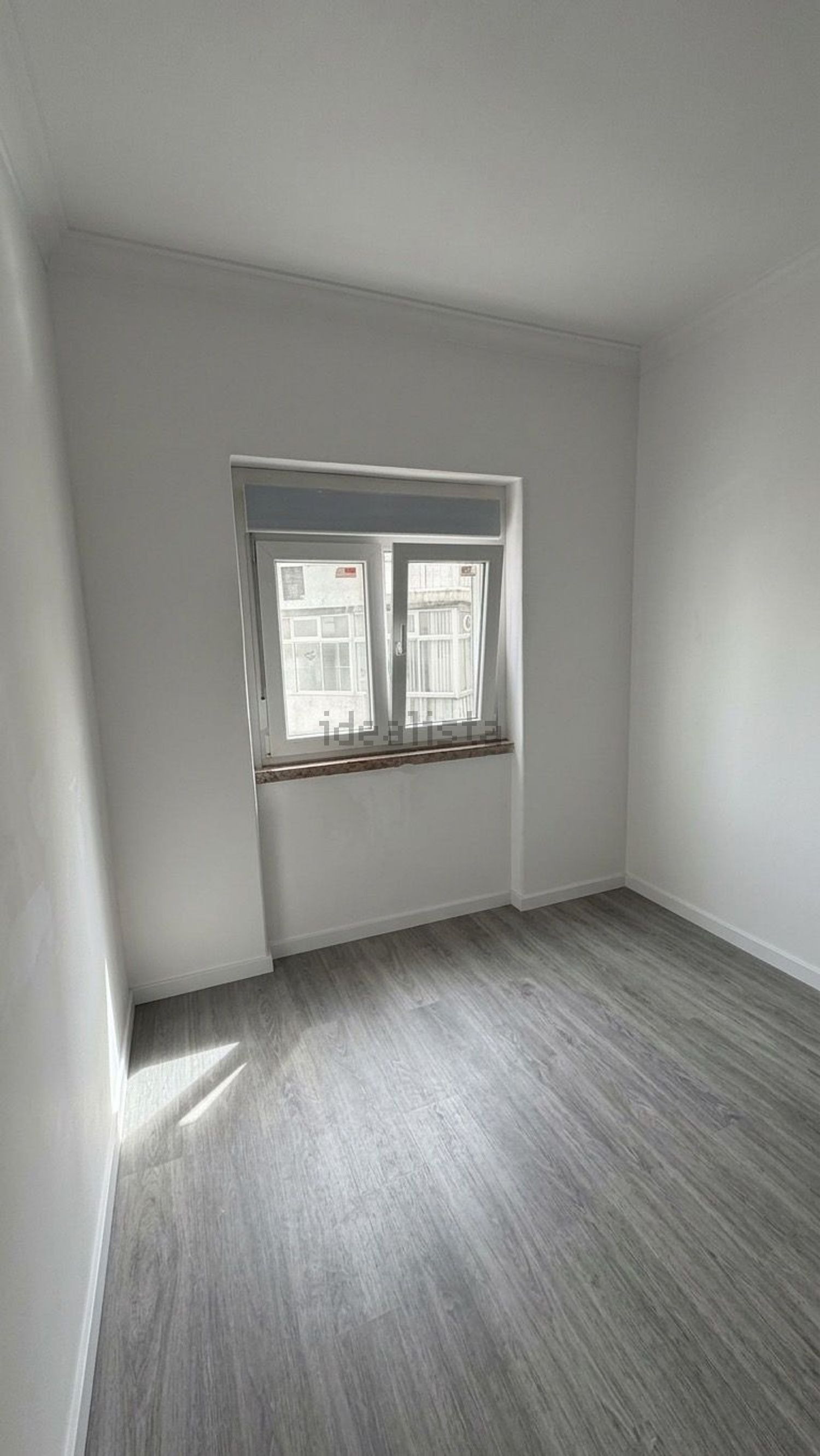 出租公寓 t3在Rua Júlio Dinis, 8 - 居住