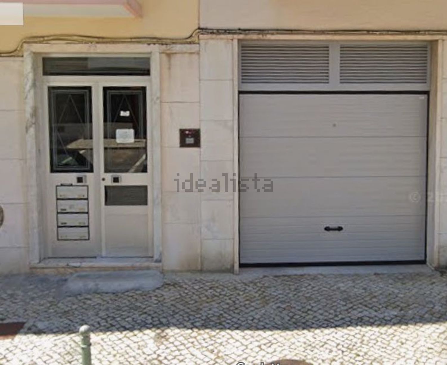 公寓 t4出售在Rua Bernardim Ribeiro, 15 - 外立面