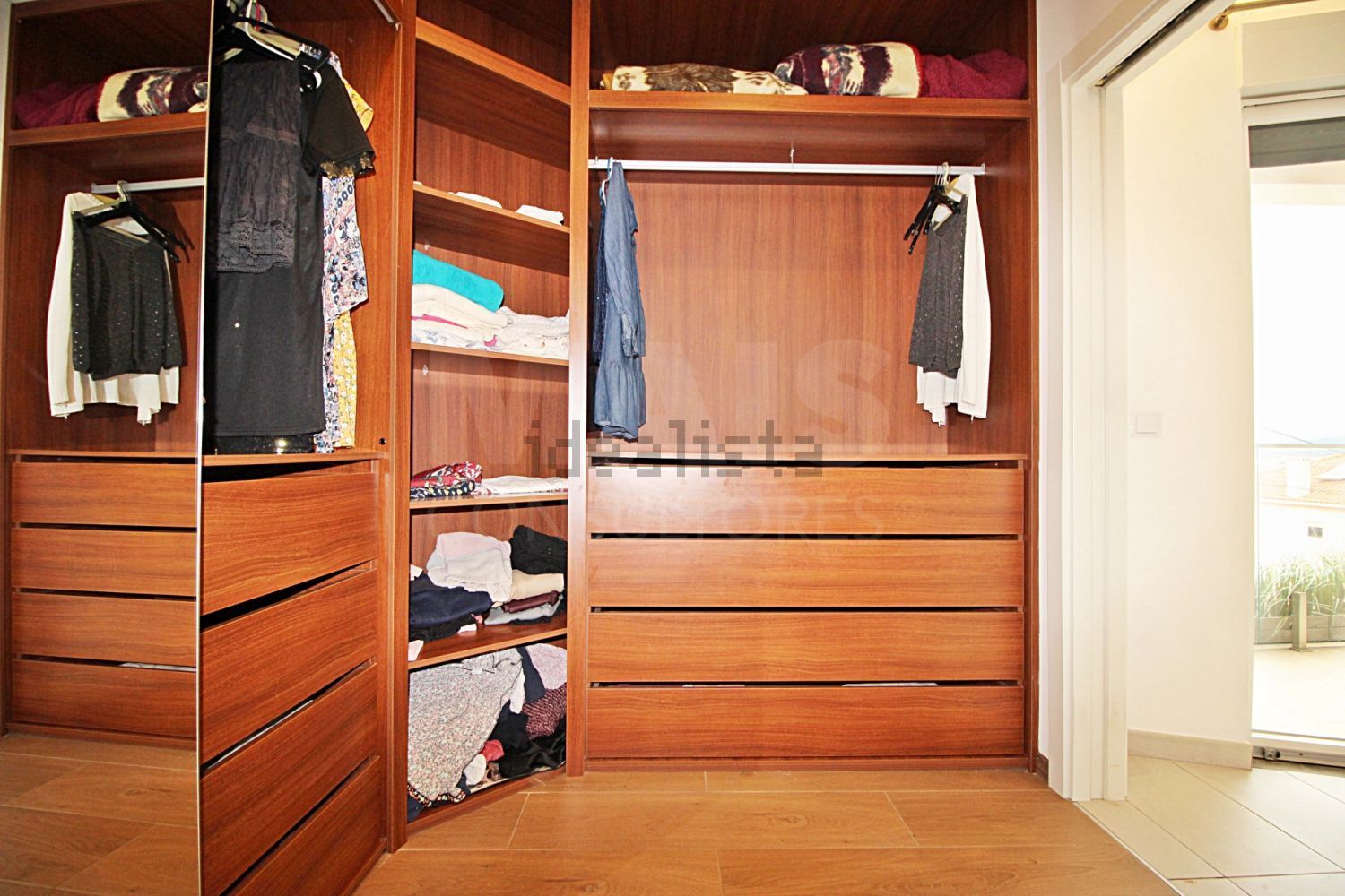 小楼房或别墅出售在Santo Antão e São Julião do Tojal - 试衣间