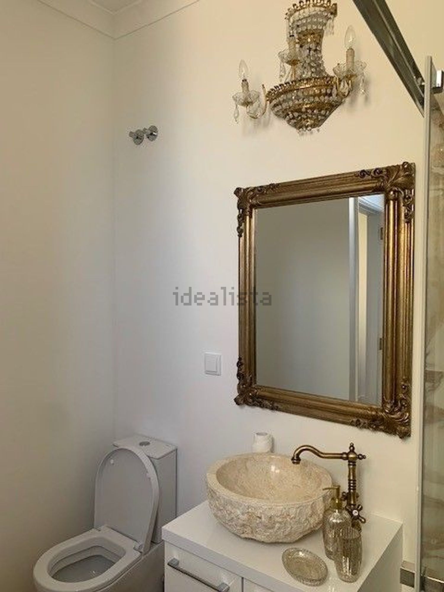 出租公寓 t1在Rua Pedro Dias, 9 - 卫生间