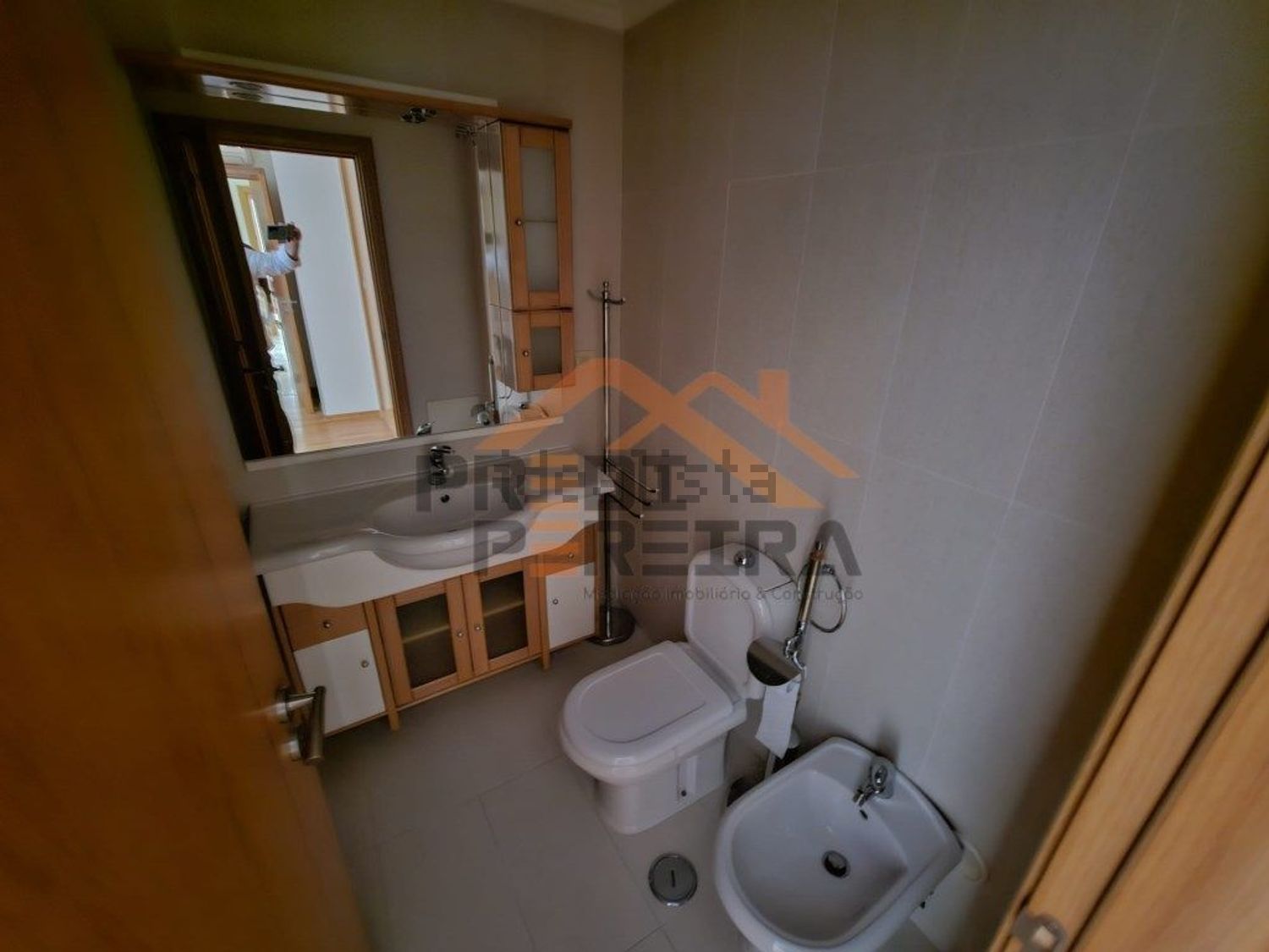 出租公寓 t3在Rua Diogo Guilherme da Silva Alves Furtado, 8 - 卫生间