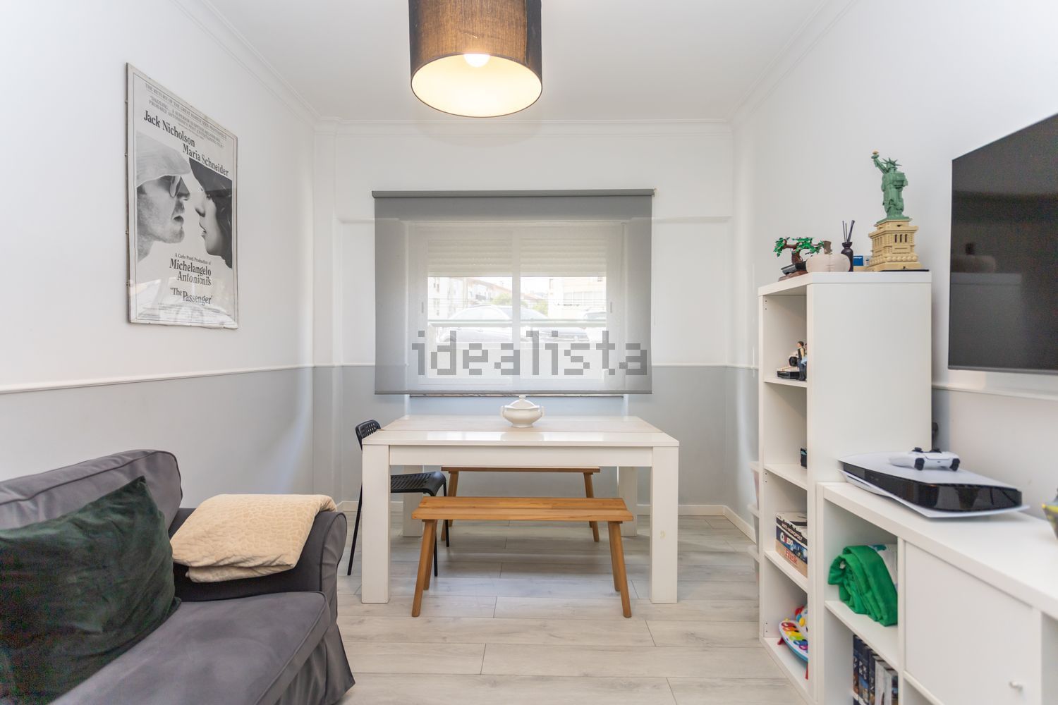 公寓 t2出售在Avenida Vale de Milhaços - 客厅