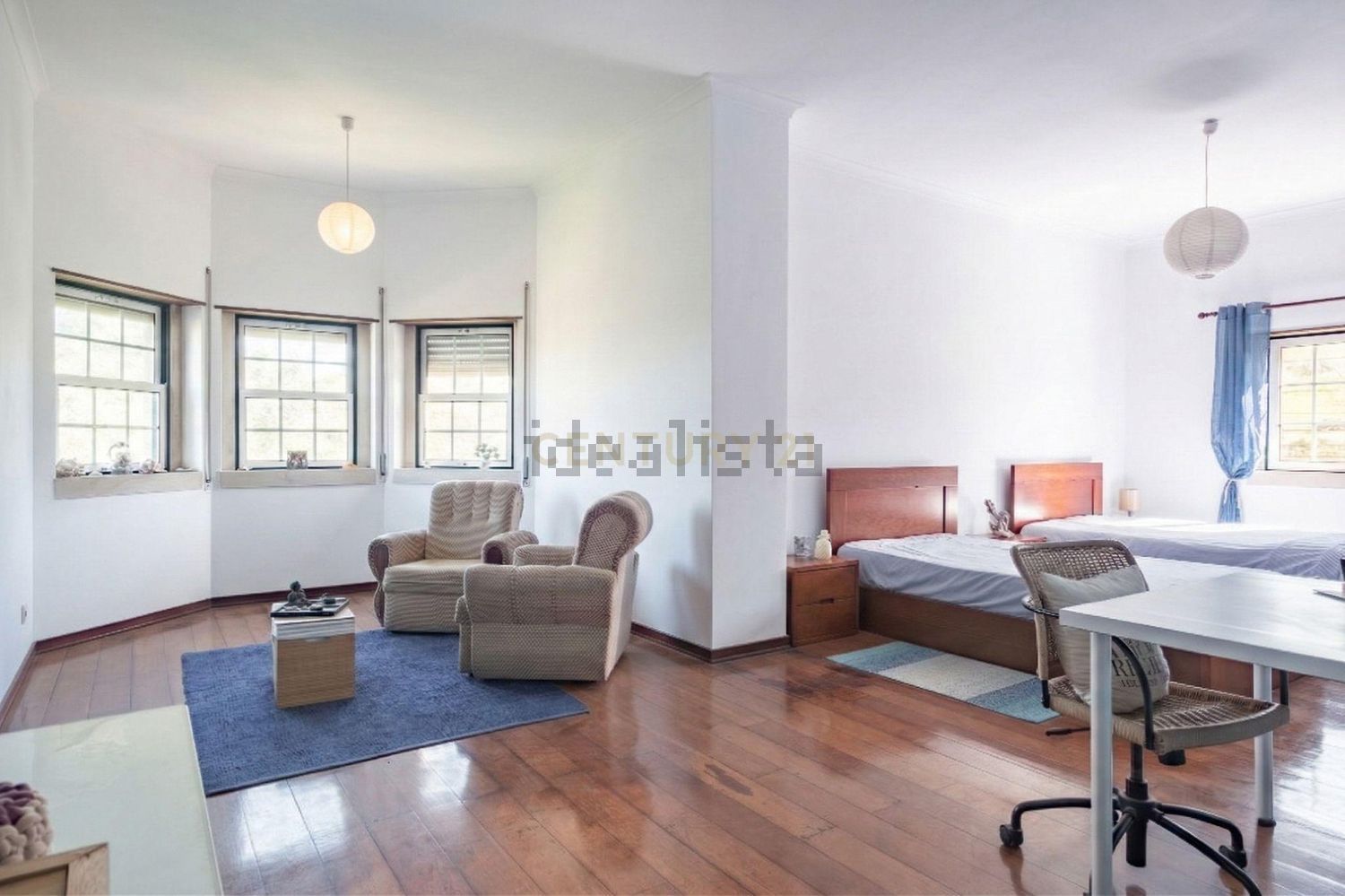 小楼房或独栋别墅出售在Rua da Liberdade - 客厅