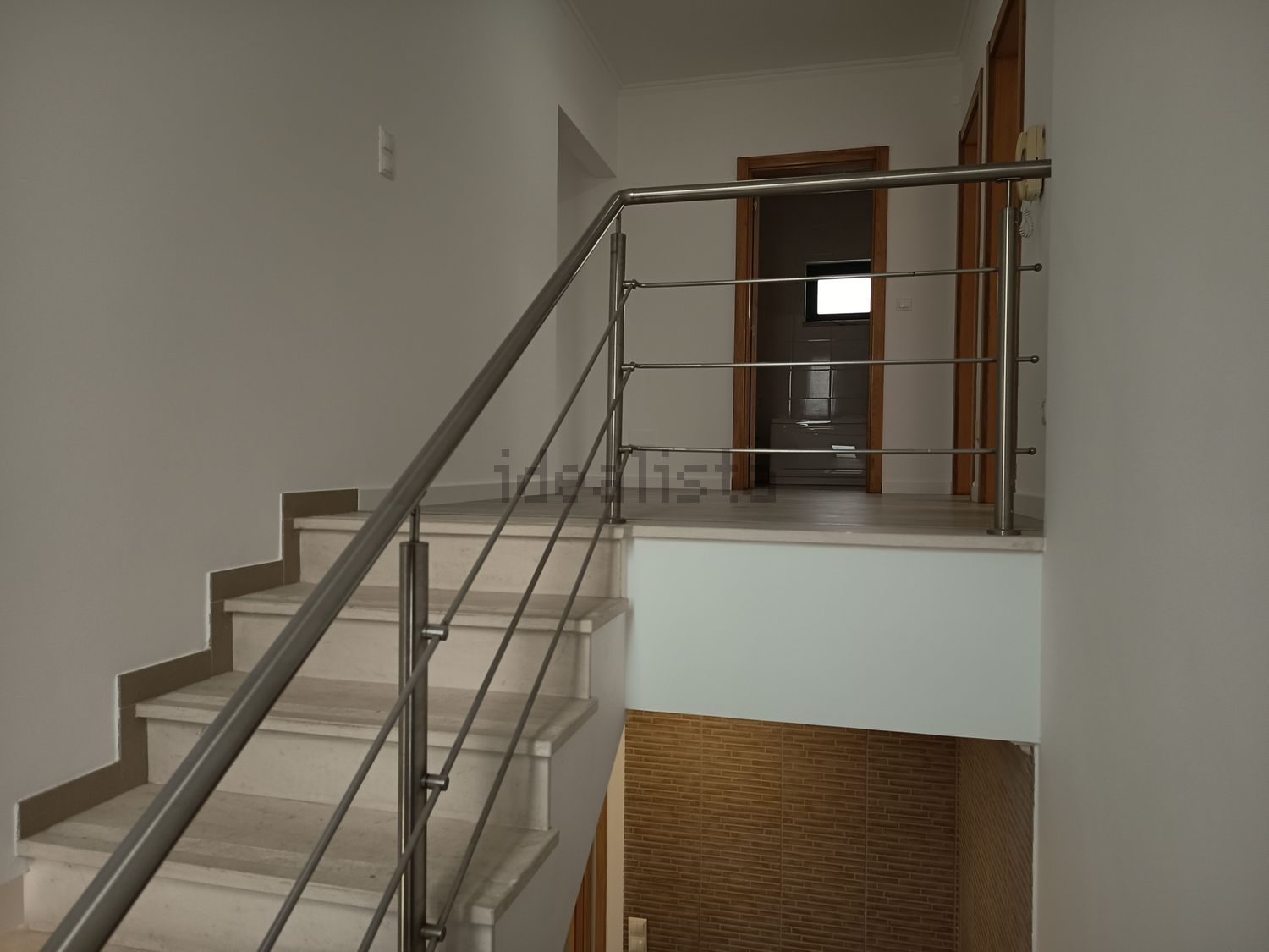 小楼房或独栋别墅出售在Rua Ferreira Soares - 详情