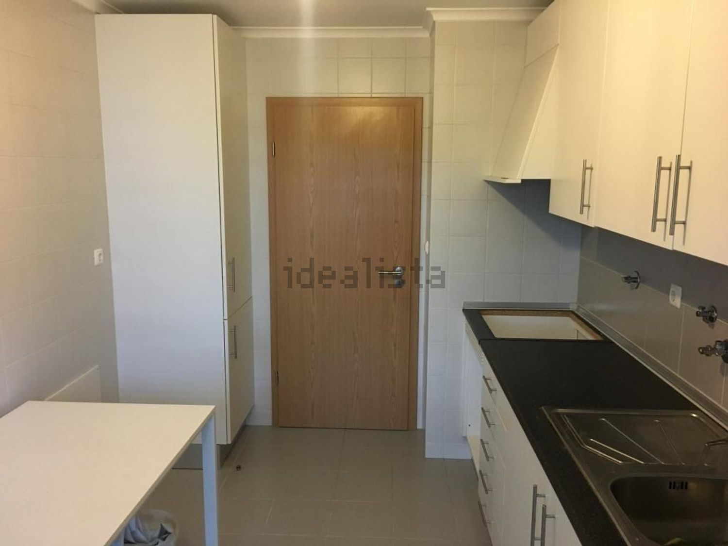 出租公寓 t2在Rua João Abel Manta, 1750 -131 - 厨房