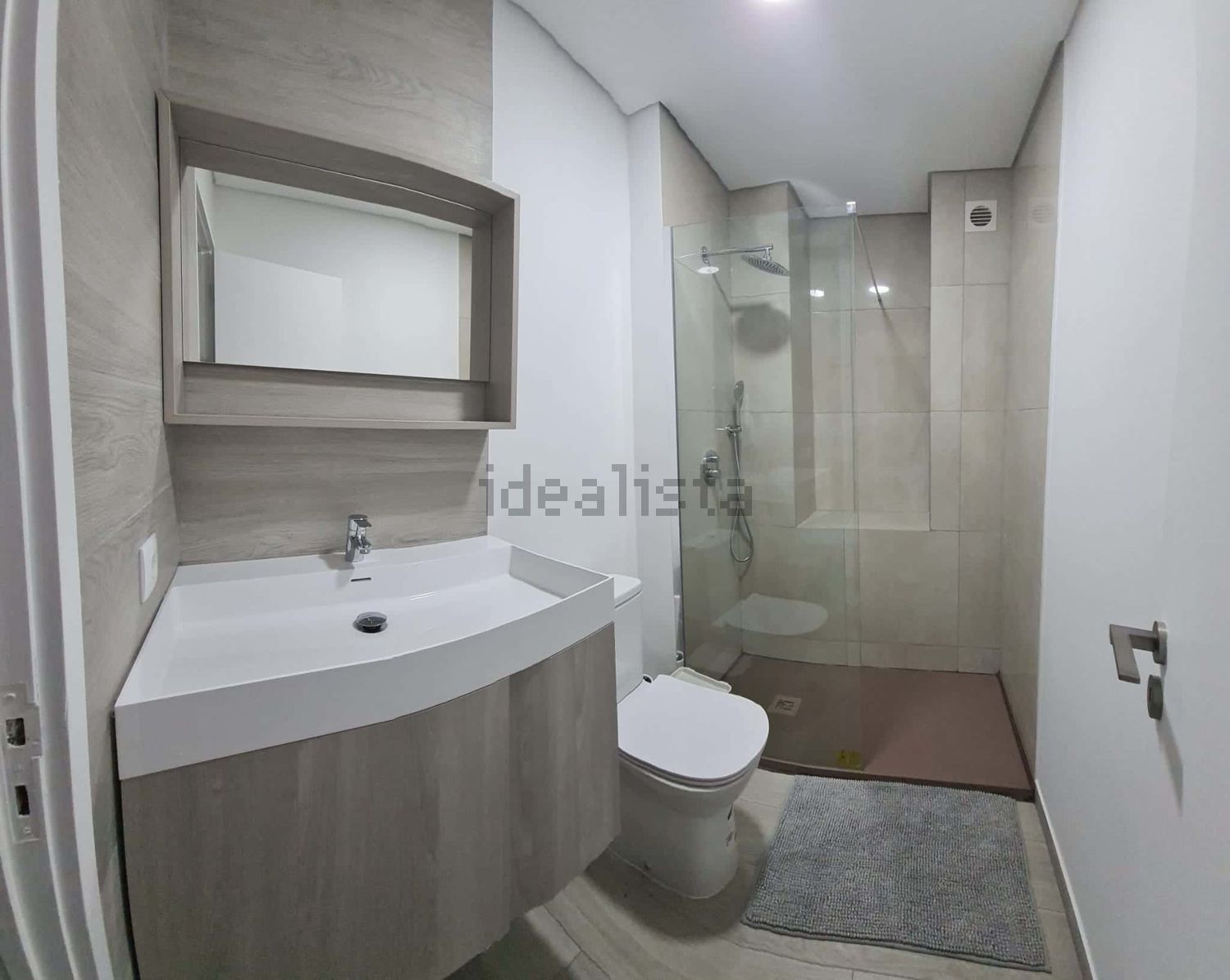 出租房间在Rua Maria Veleda, 4 - 卫生间