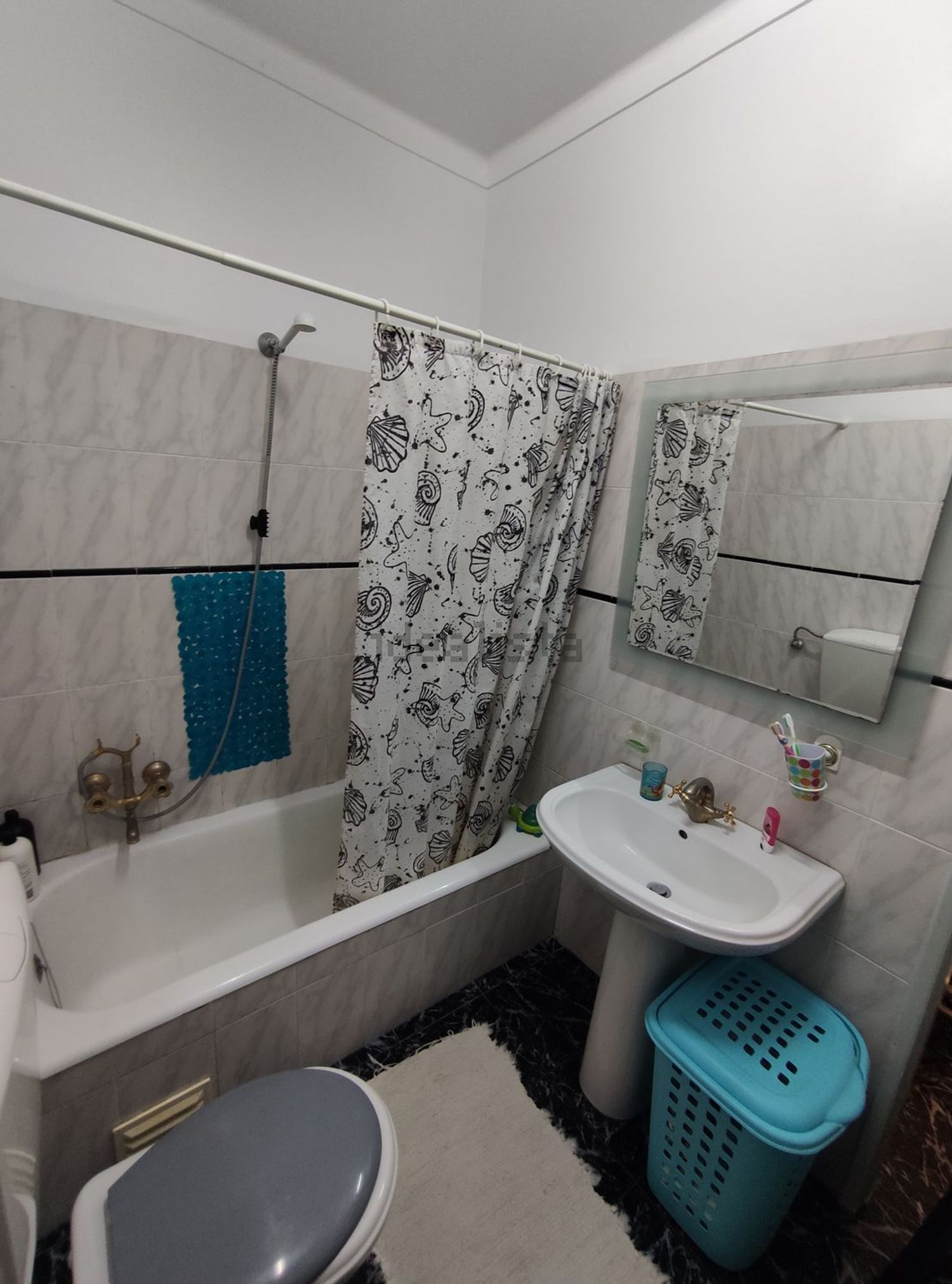 出租公寓 t2在Avenida 23 de Julho, 393 - 卫生间