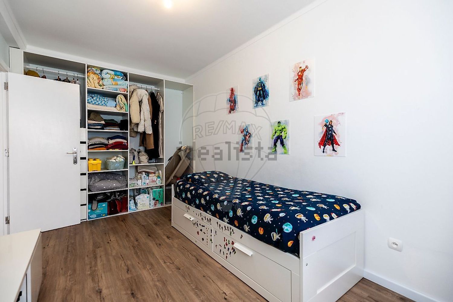 公寓 t2出售在Rua das Rosas - 卧室