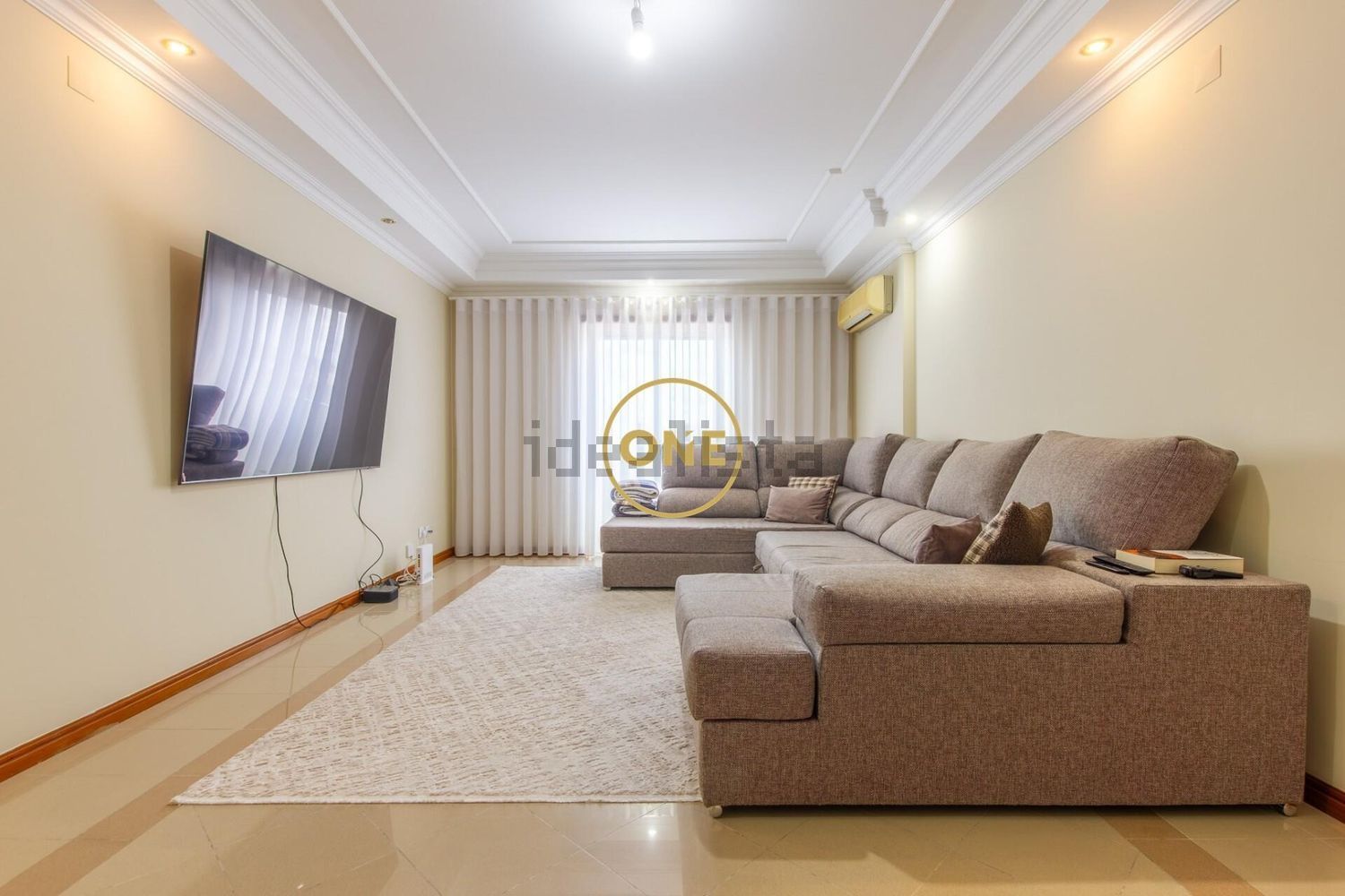 公寓 t1出售在Rua António Garibaldi - 客厅