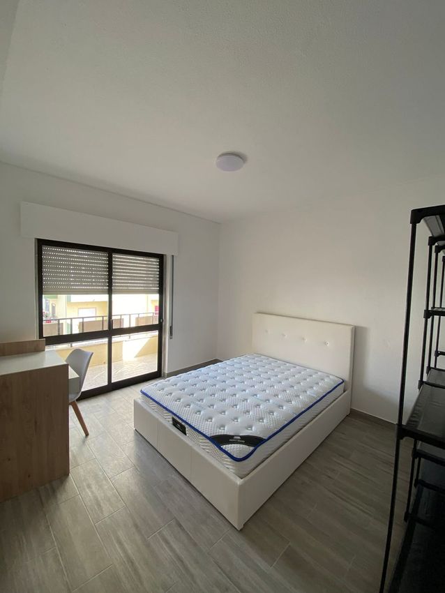 出租房间在Rua das Flores, 14