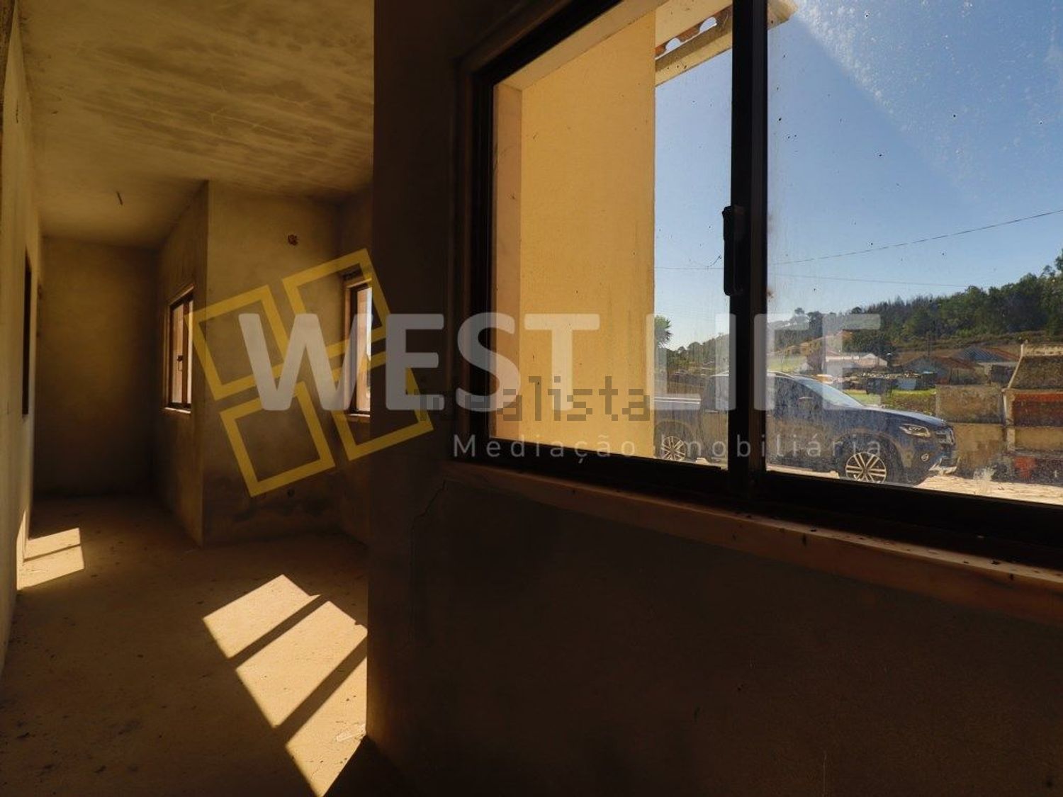 小楼房或独栋别墅出售在Venda do Pinheiro e Santo Estêvão das Galés - 照片