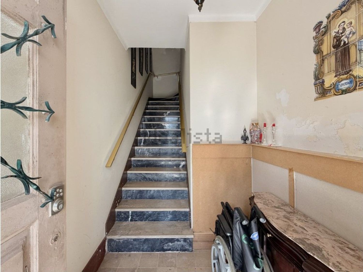 小楼房或独栋别墅出售在Rua Bernardo Martins - 详情